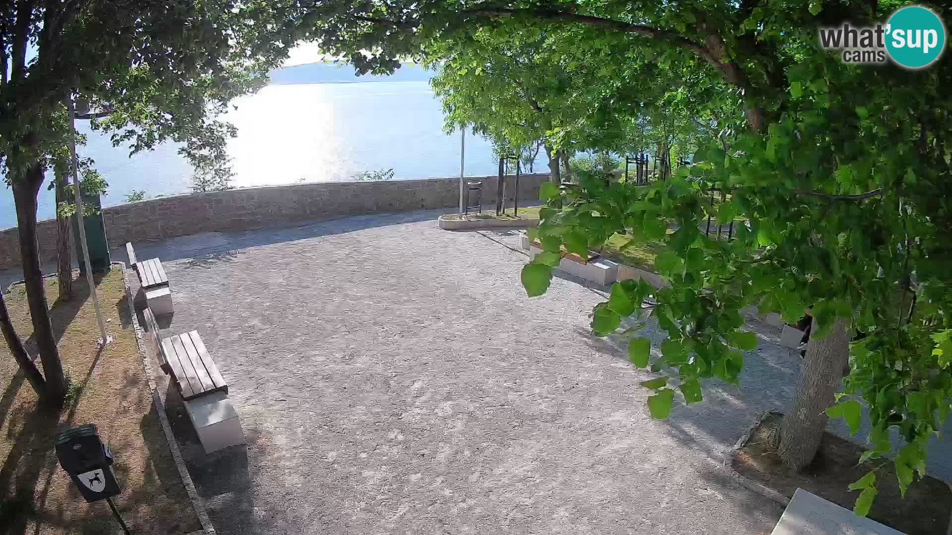 Kamera uživo Senj – Park književnika i Velebitski kanal
