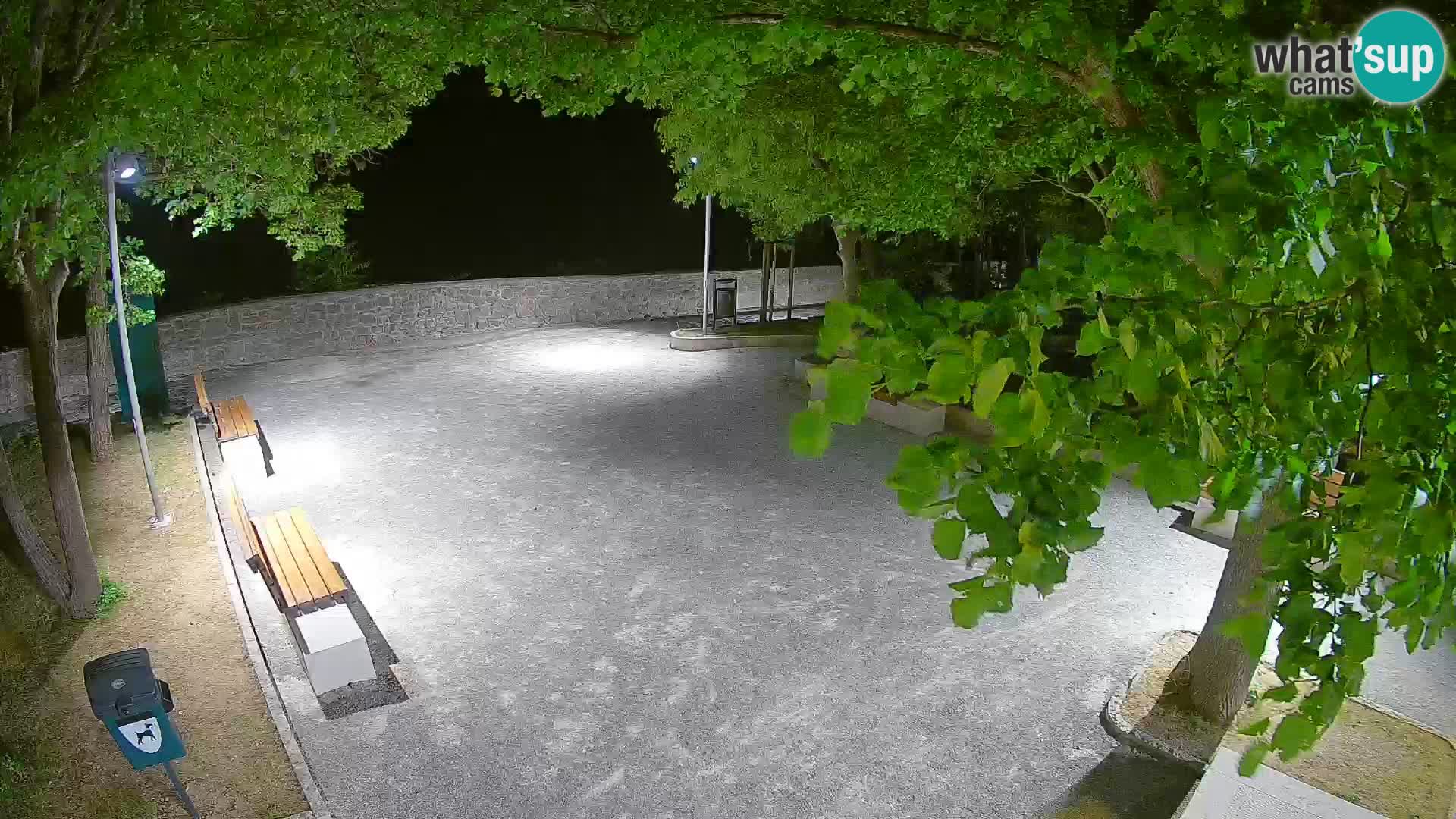 Webcam Senj en direct – Parc des Écrivains et canal du Velebit