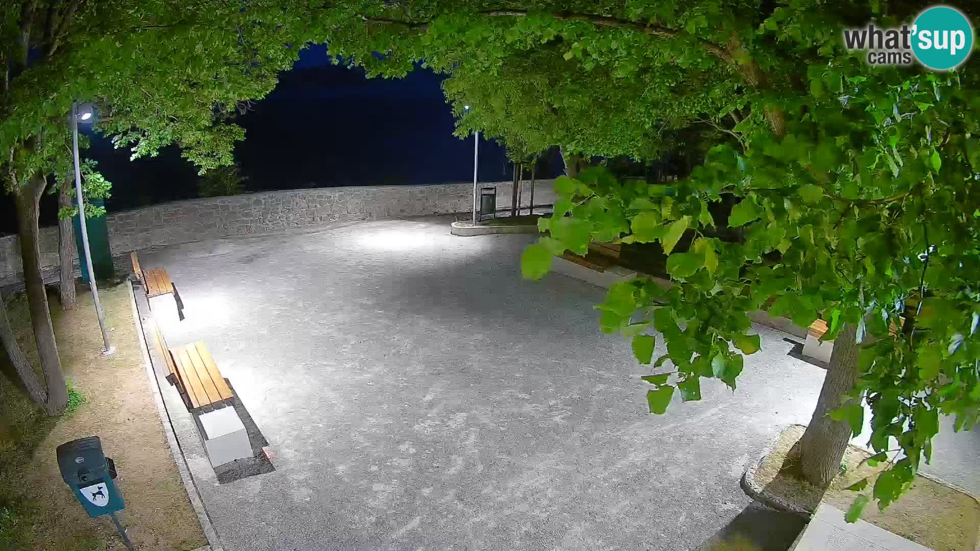 Senj Live Webcam – Schriftstellerpark und Velebit-Kanal