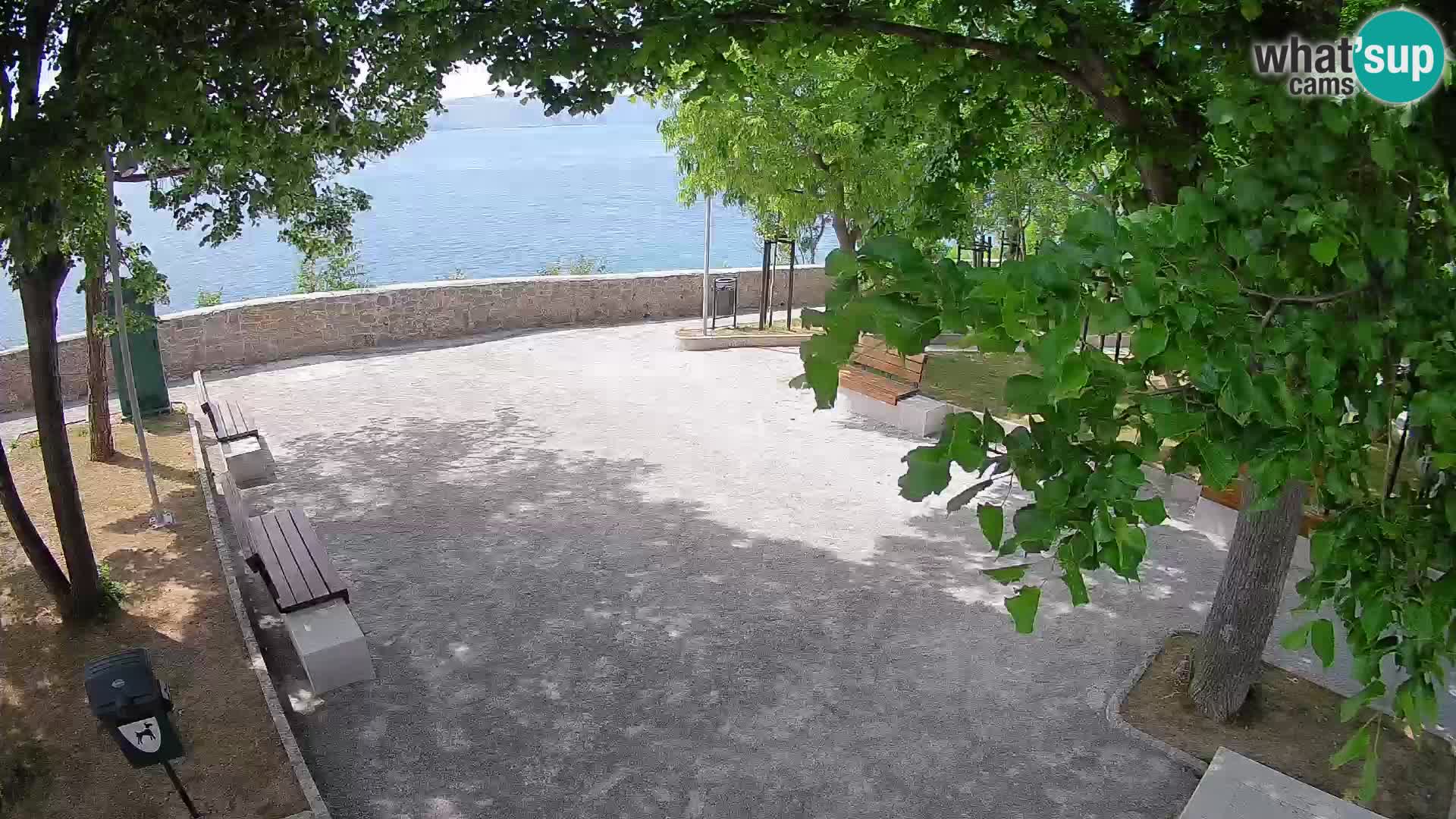 Webcam Senj en direct – Parc des Écrivains et canal du Velebit