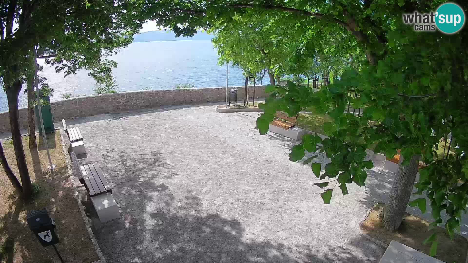 Webcam Senj en direct – Parc des Écrivains et canal du Velebit