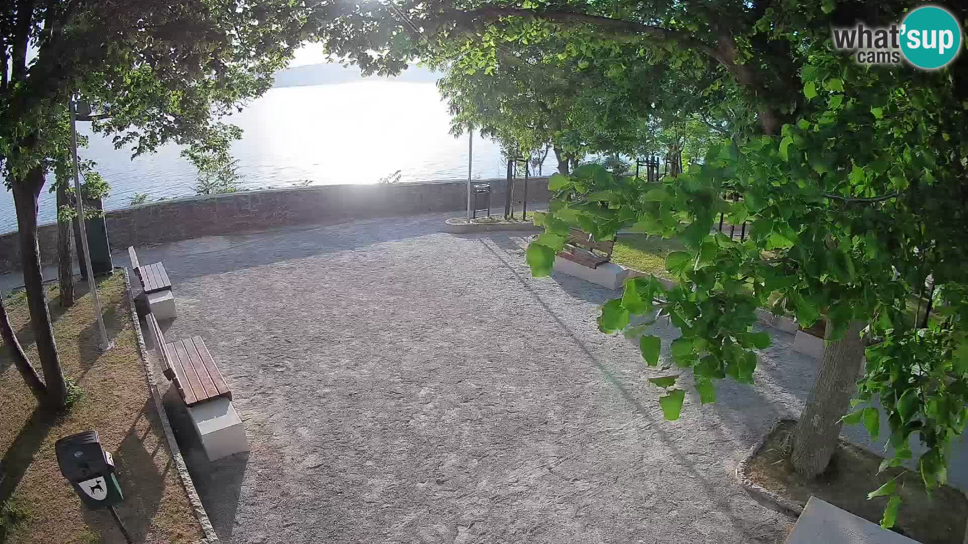 Webcam Senj en direct – Parc des Écrivains et canal du Velebit