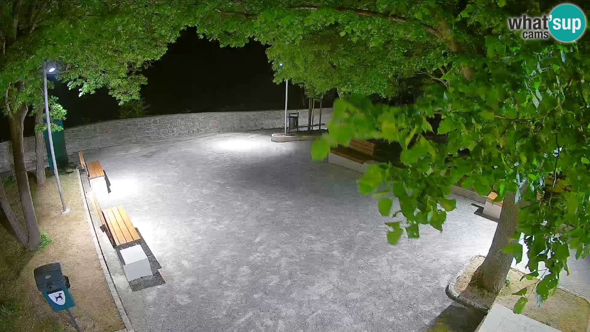 Webcam Senj en direct – Parc des Écrivains et canal du Velebit