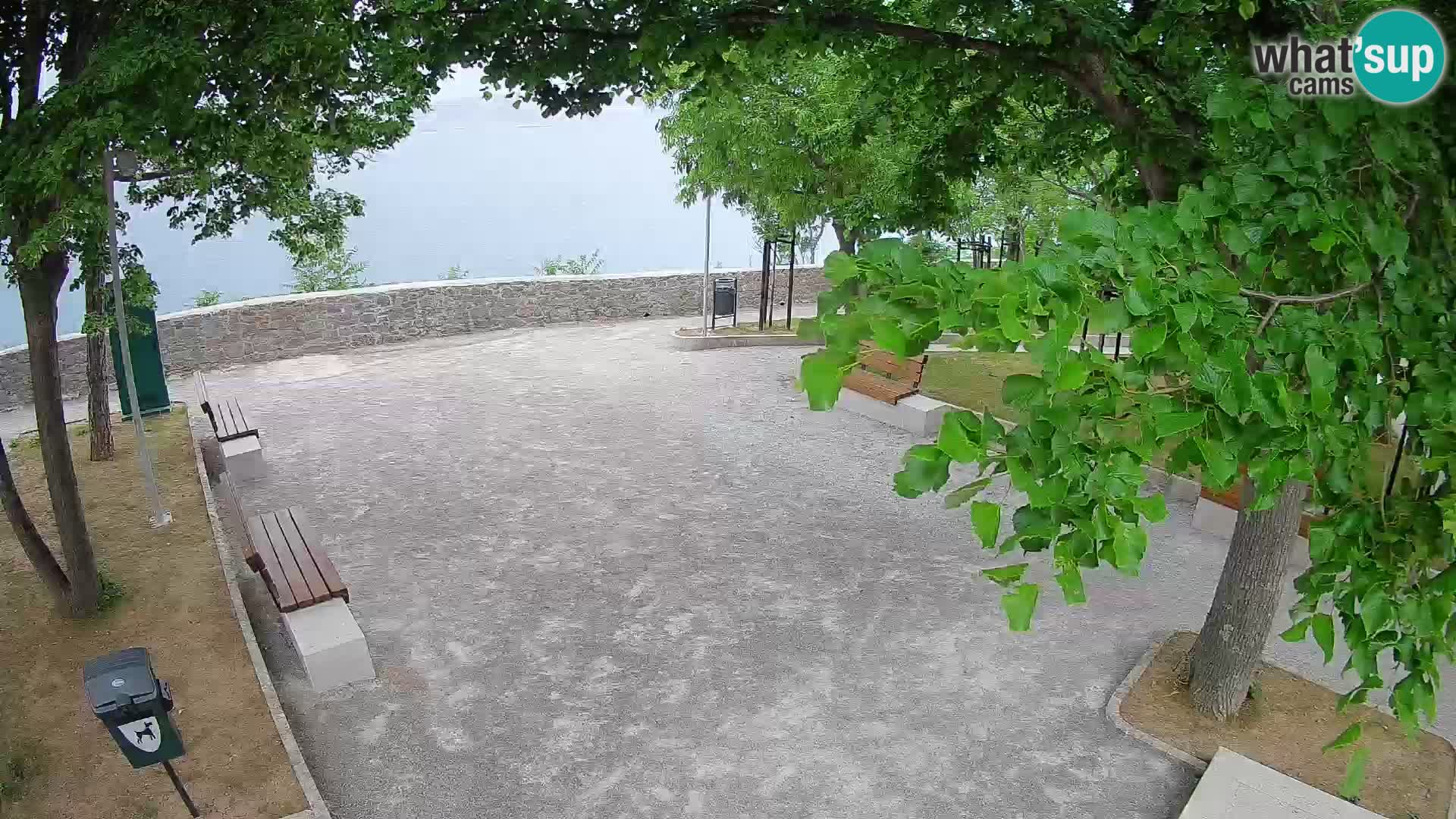 Webcam Senj en direct – Parc des Écrivains et canal du Velebit