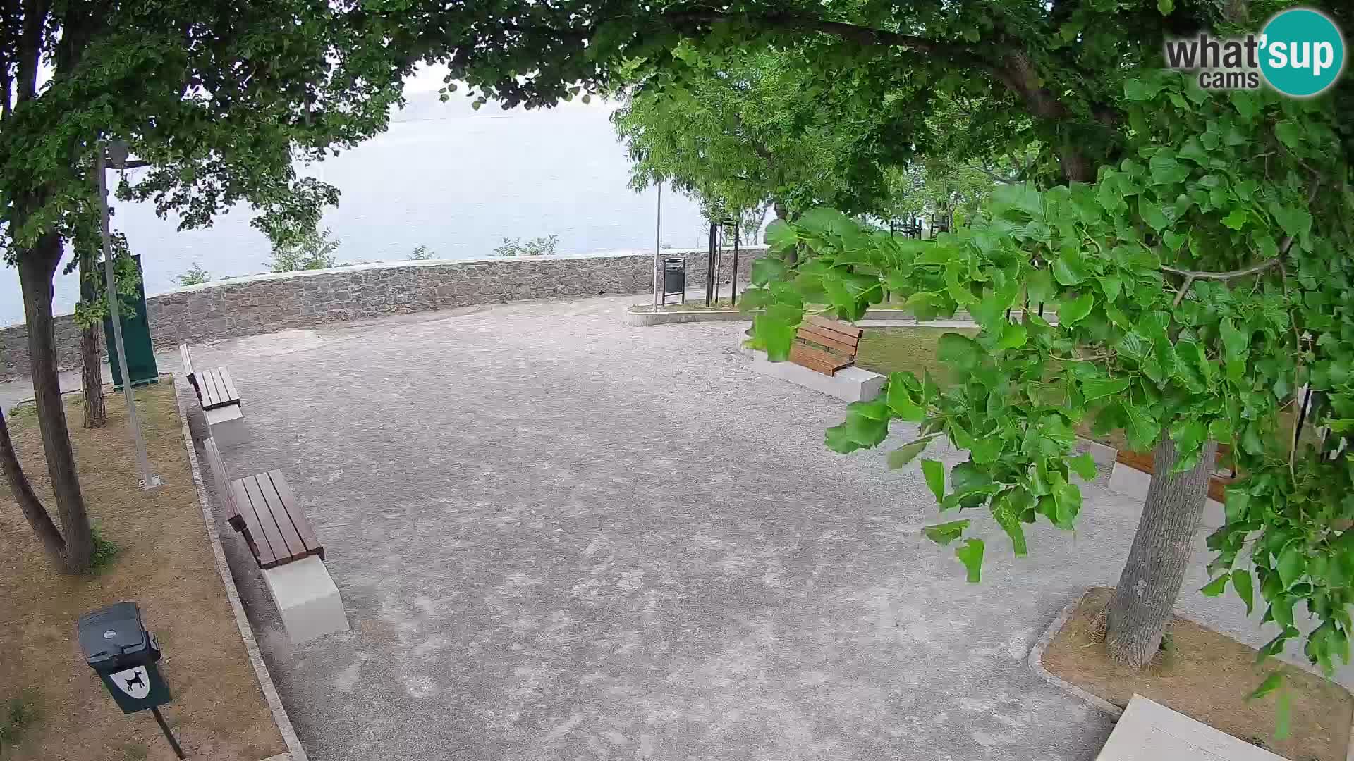 Webcam Senj en direct – Parc des Écrivains et canal du Velebit