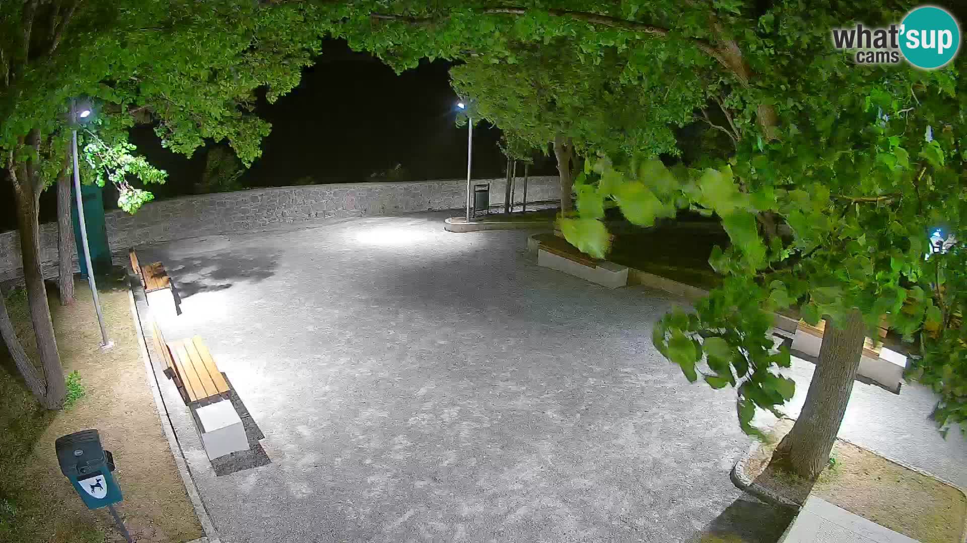 Webcam Senj en direct – Parc des Écrivains et canal du Velebit