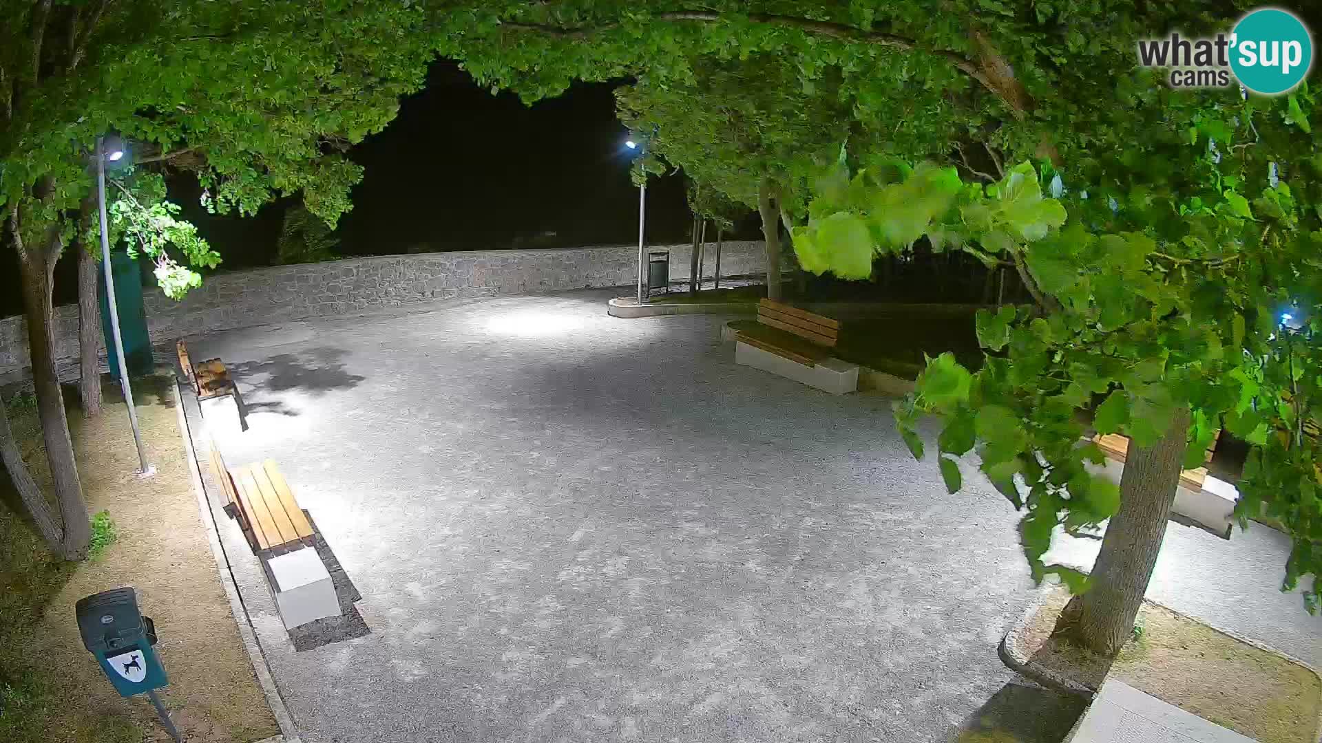 Kamera uživo Senj – Park književnika i Velebitski kanal