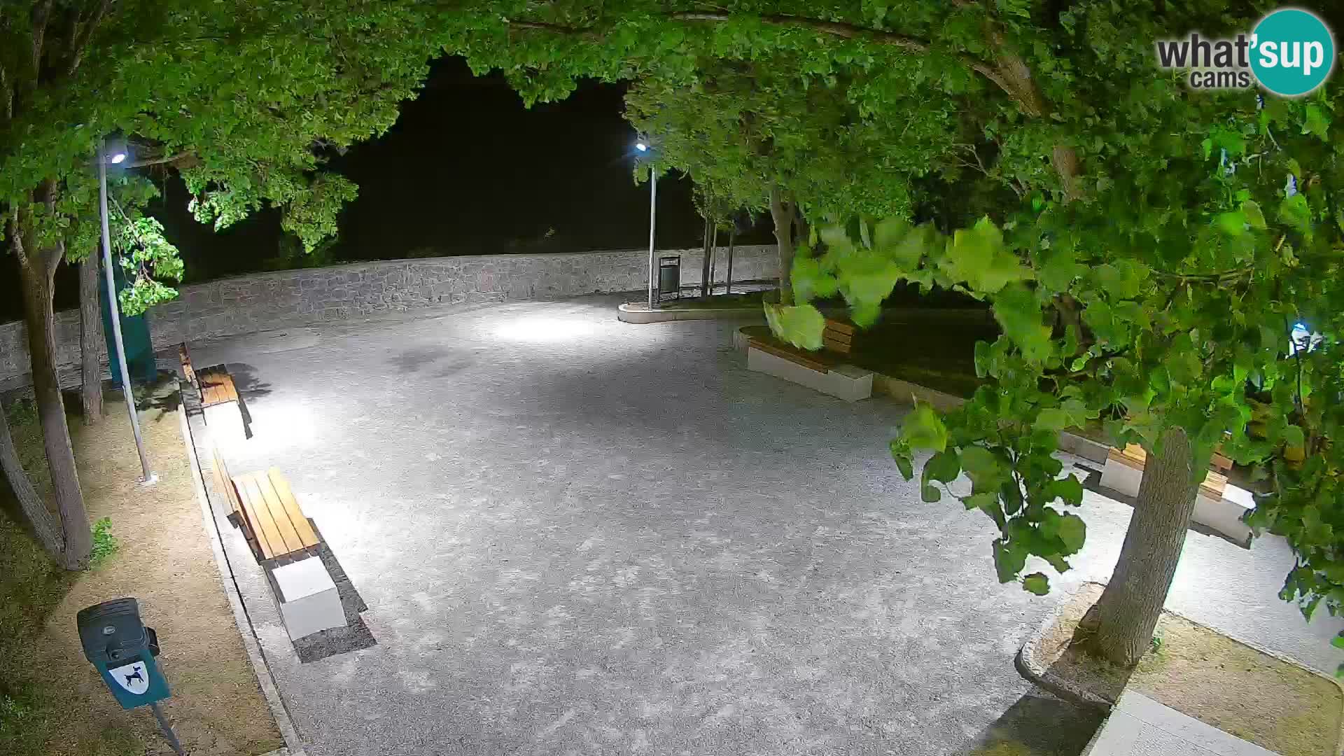 Kamera uživo Senj – Park književnika i Velebitski kanal