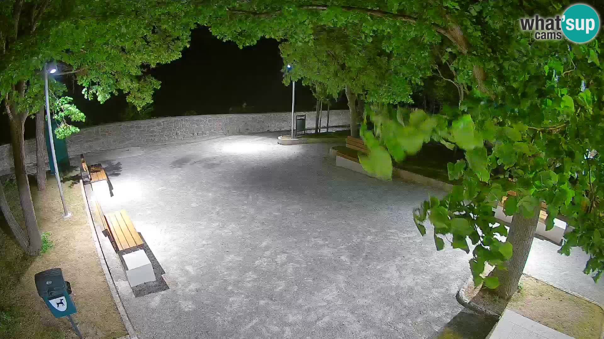 Webcam Senj en direct – Parc des Écrivains et canal du Velebit