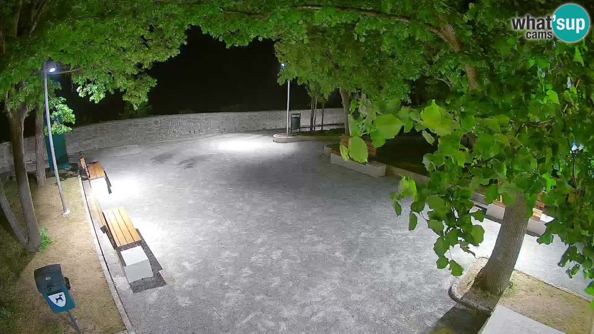 Webcam Senj en direct – Parc des Écrivains et canal du Velebit