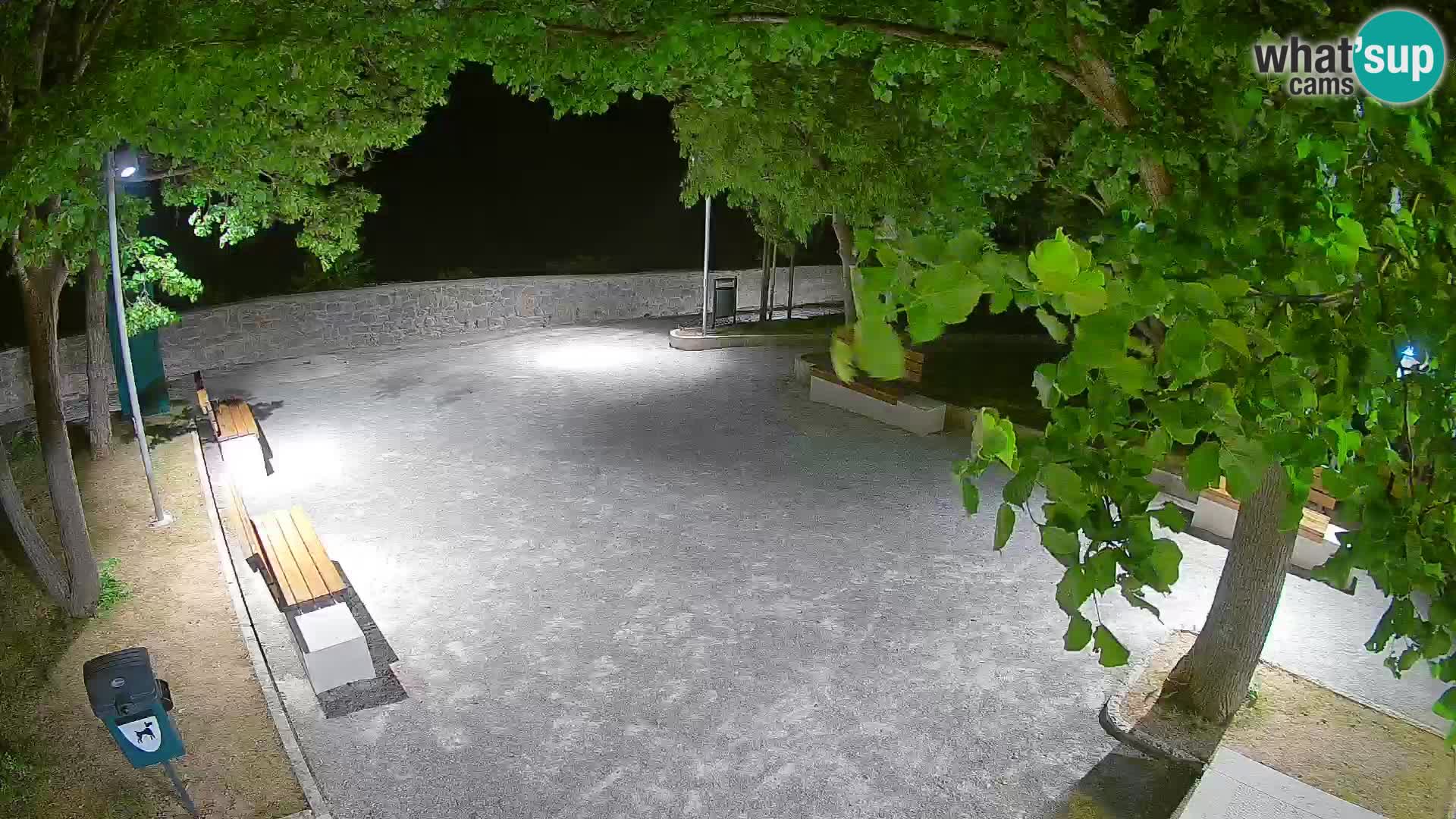 Webcam Senj en direct – Parc des Écrivains et canal du Velebit