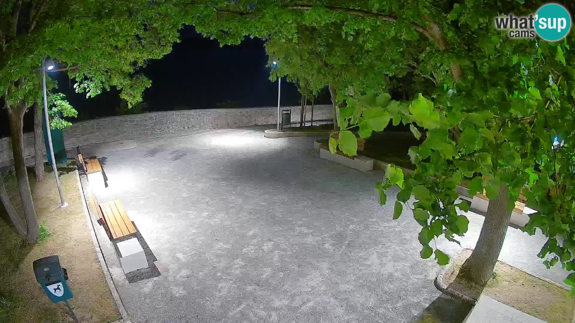 Kamera uživo Senj – Park književnika i Velebitski kanal