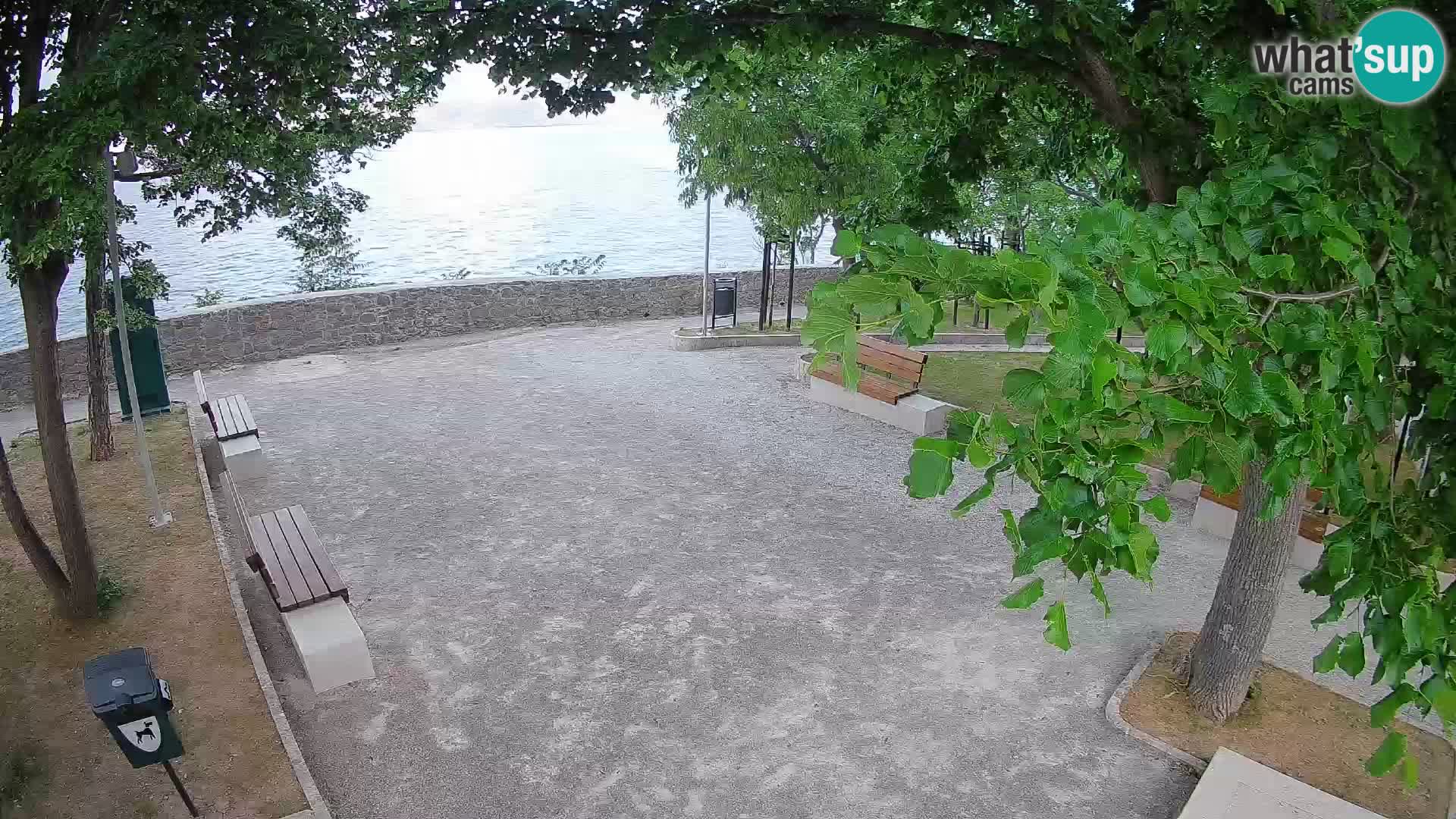 Webcam Senj en direct – Parc des Écrivains et canal du Velebit