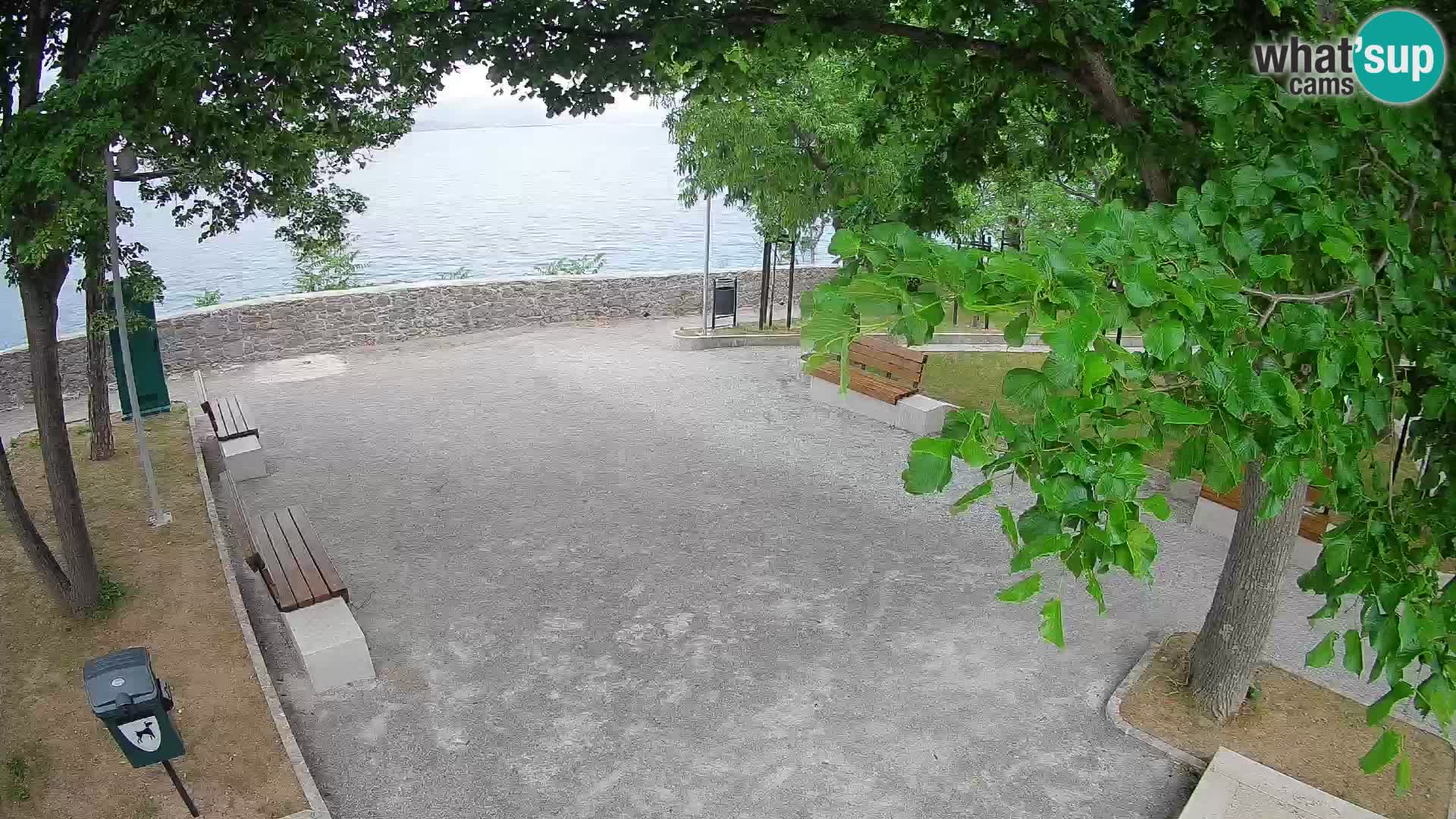 Spletna kamera Senj v živo – Park pisateljev in Velebitski kanal