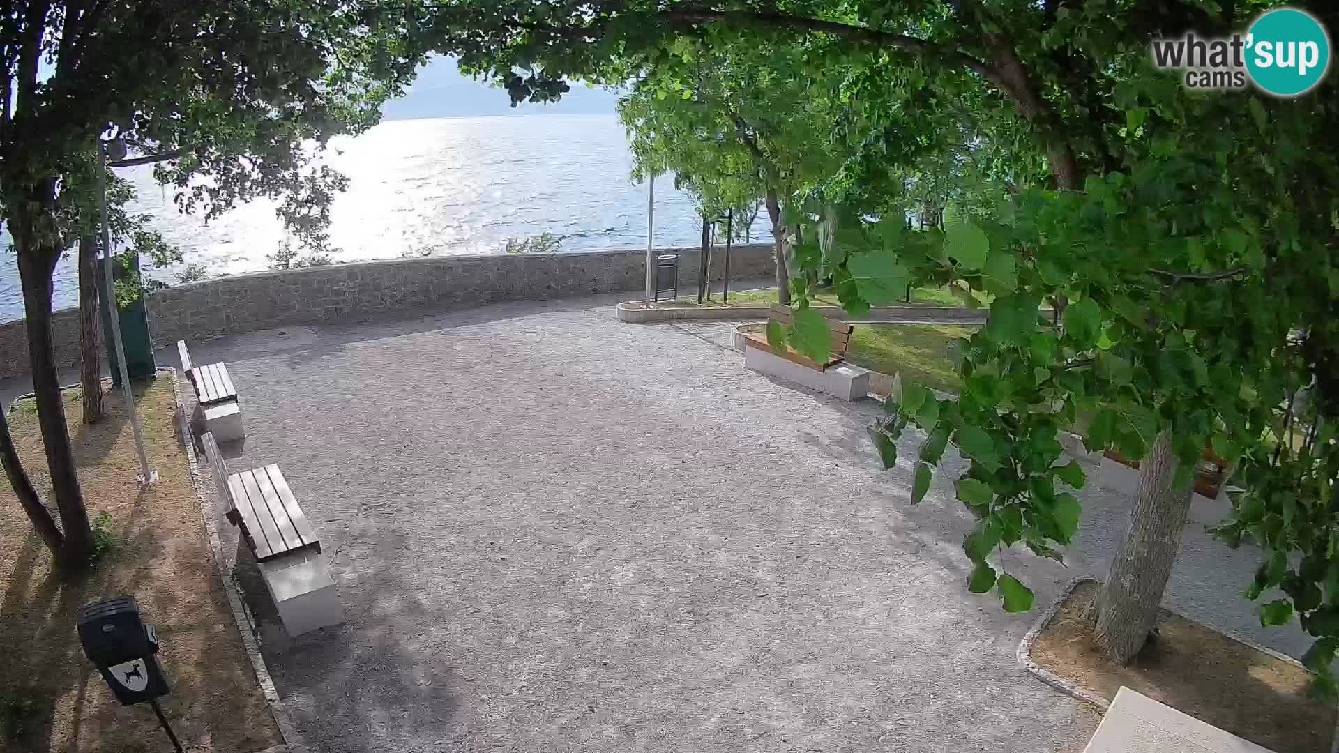 Kamera uživo Senj – Park književnika i Velebitski kanal