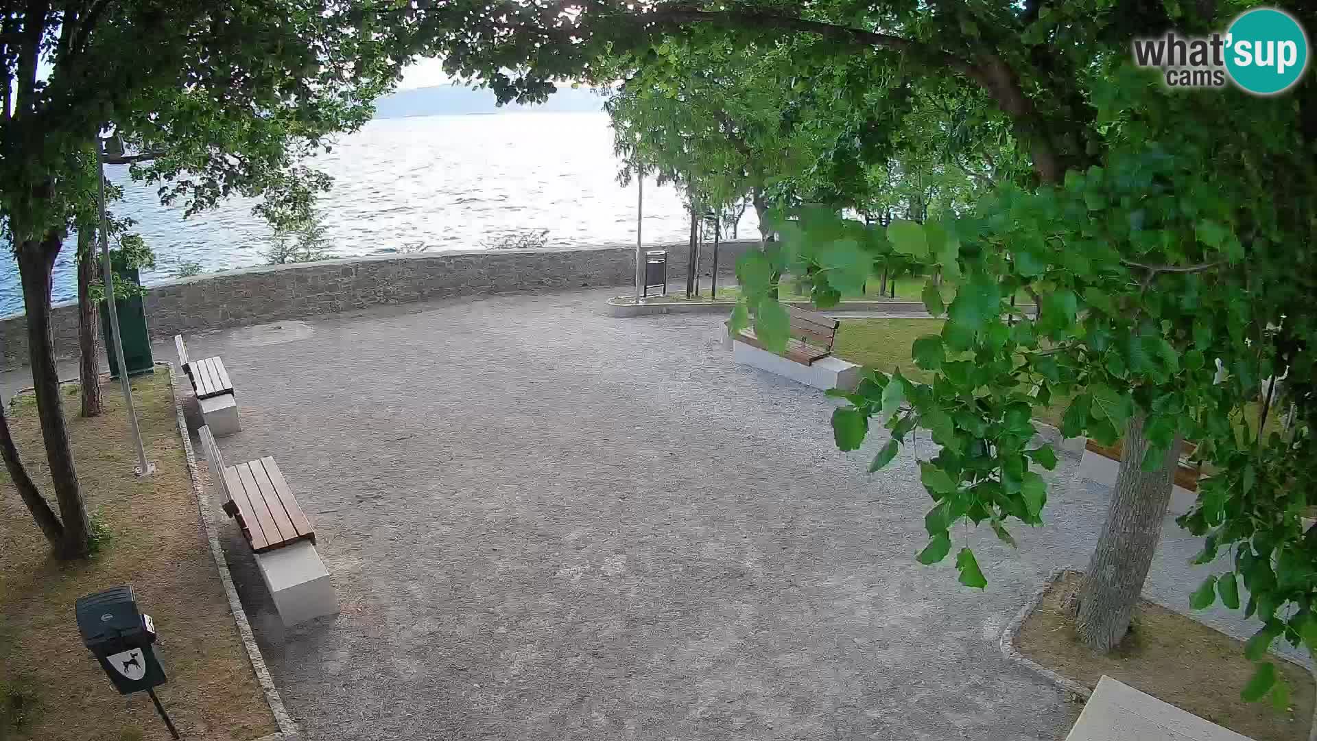 Webcam Senj en direct – Parc des Écrivains et canal du Velebit