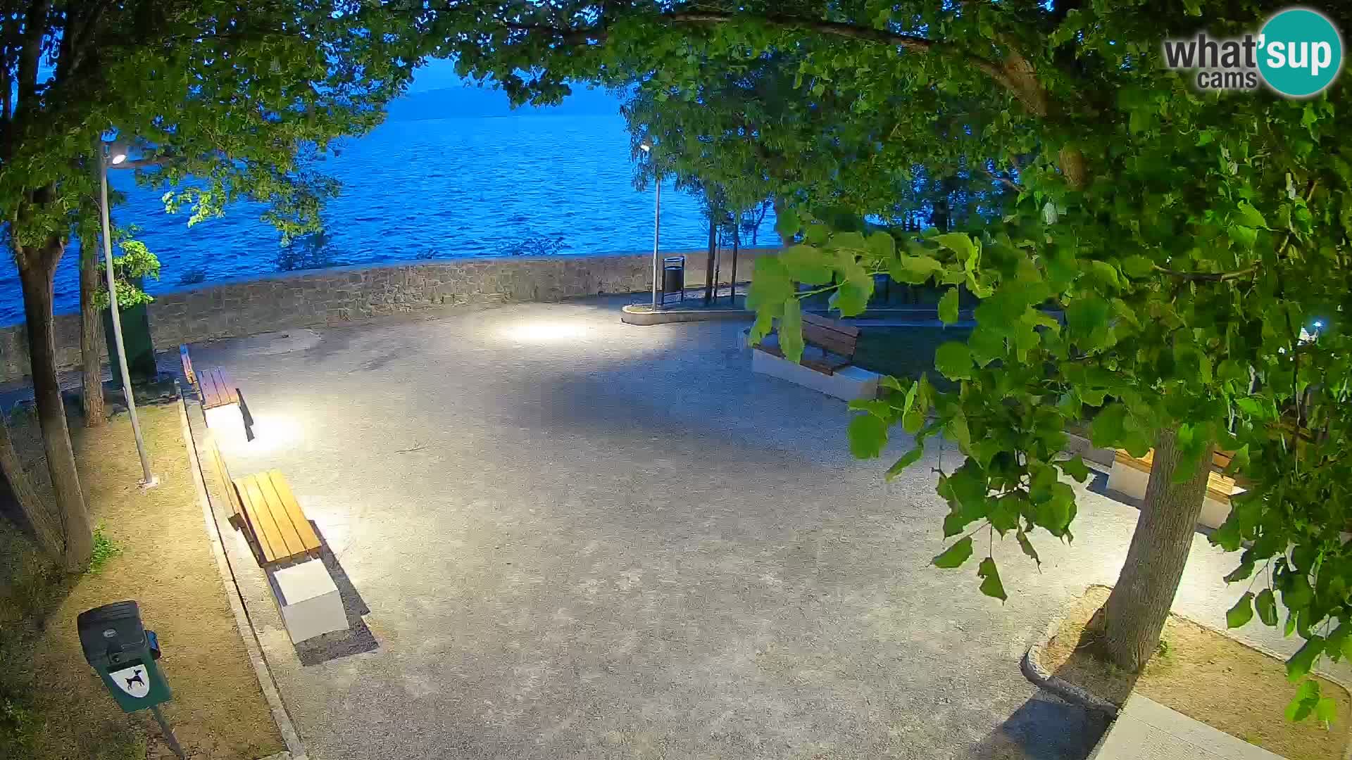 Webcam Senj en direct – Parc des Écrivains et canal du Velebit