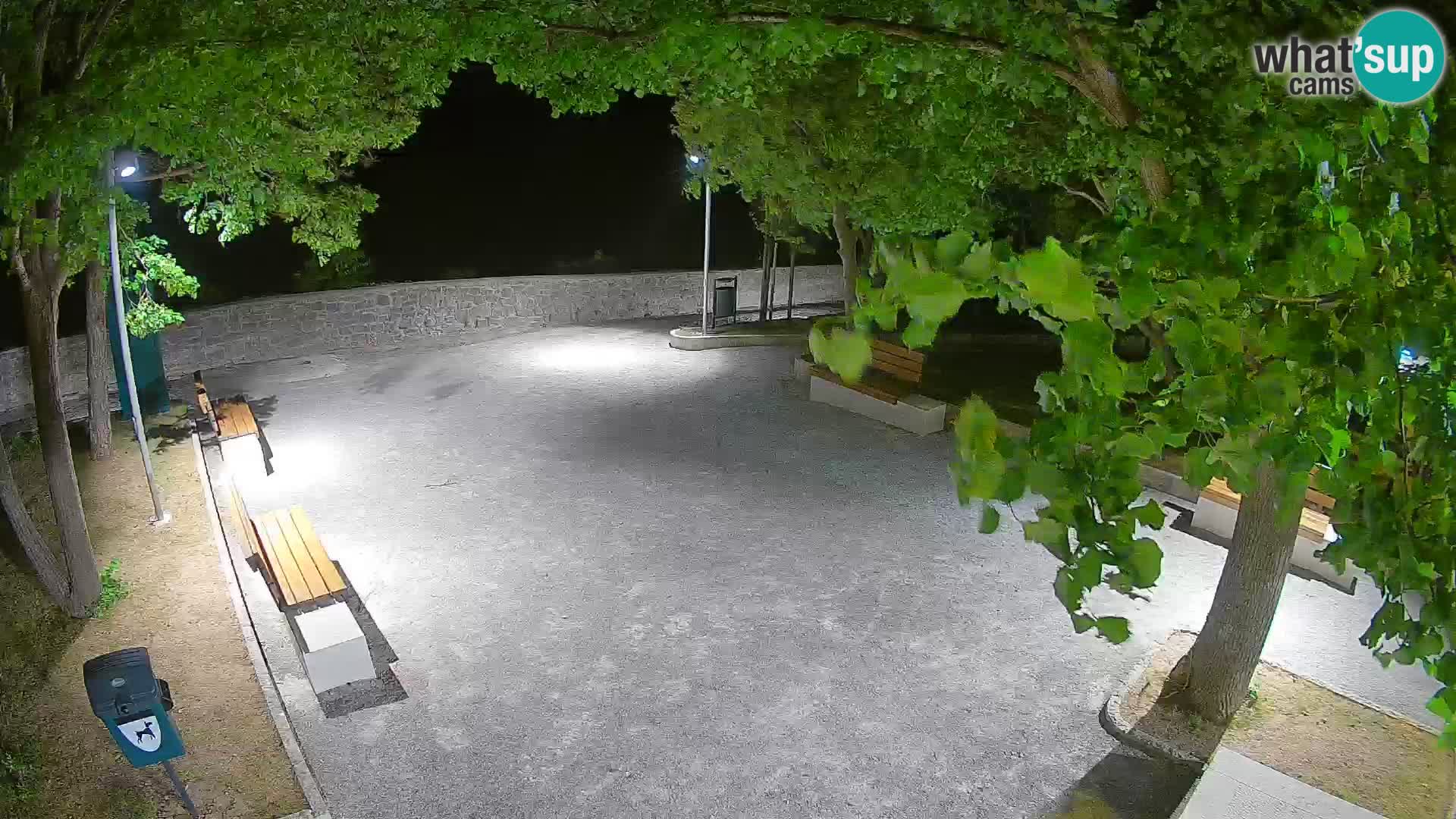 Webcam Senj en direct – Parc des Écrivains et canal du Velebit