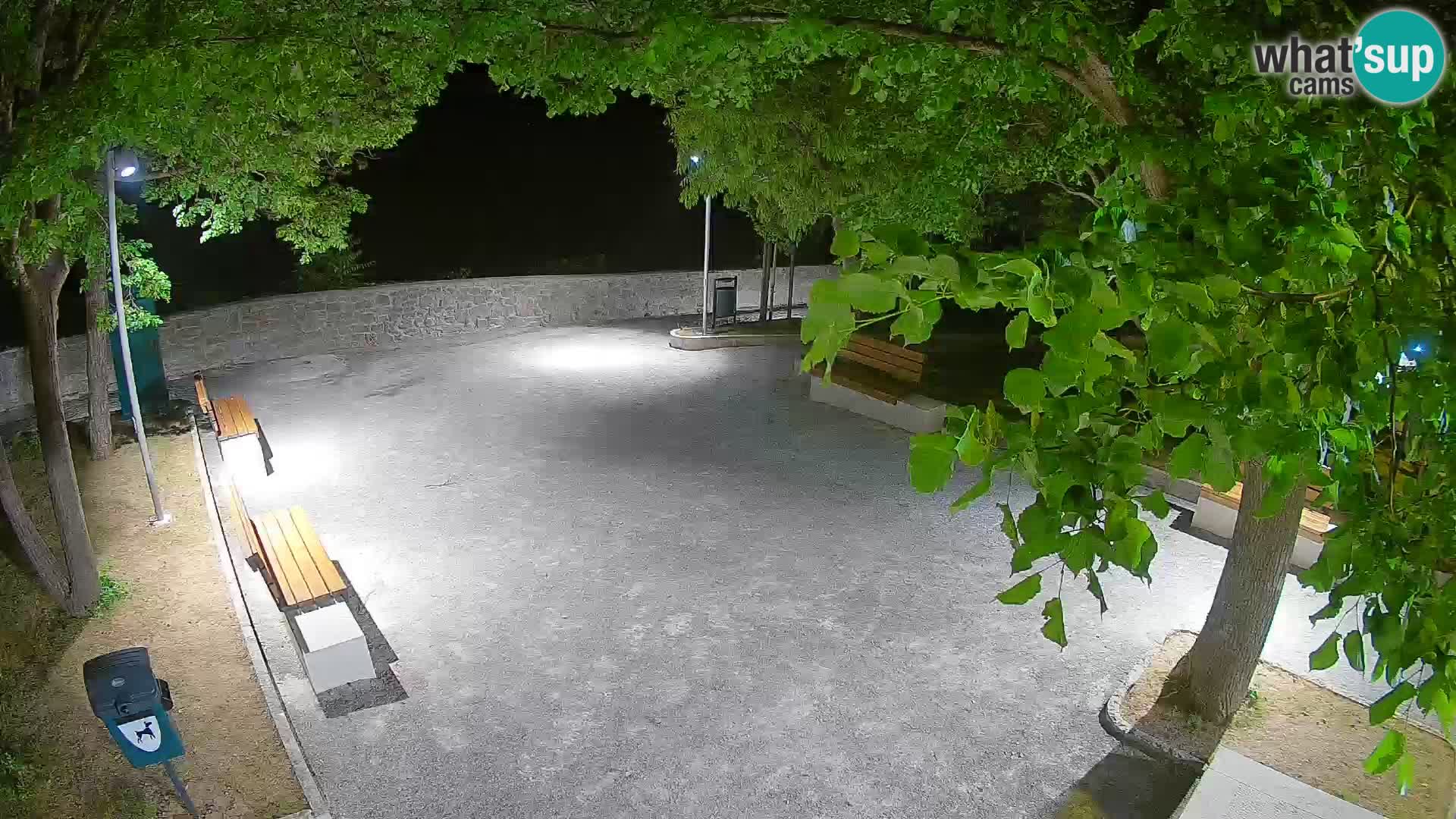 Webcam Senj en direct – Parc des Écrivains et canal du Velebit