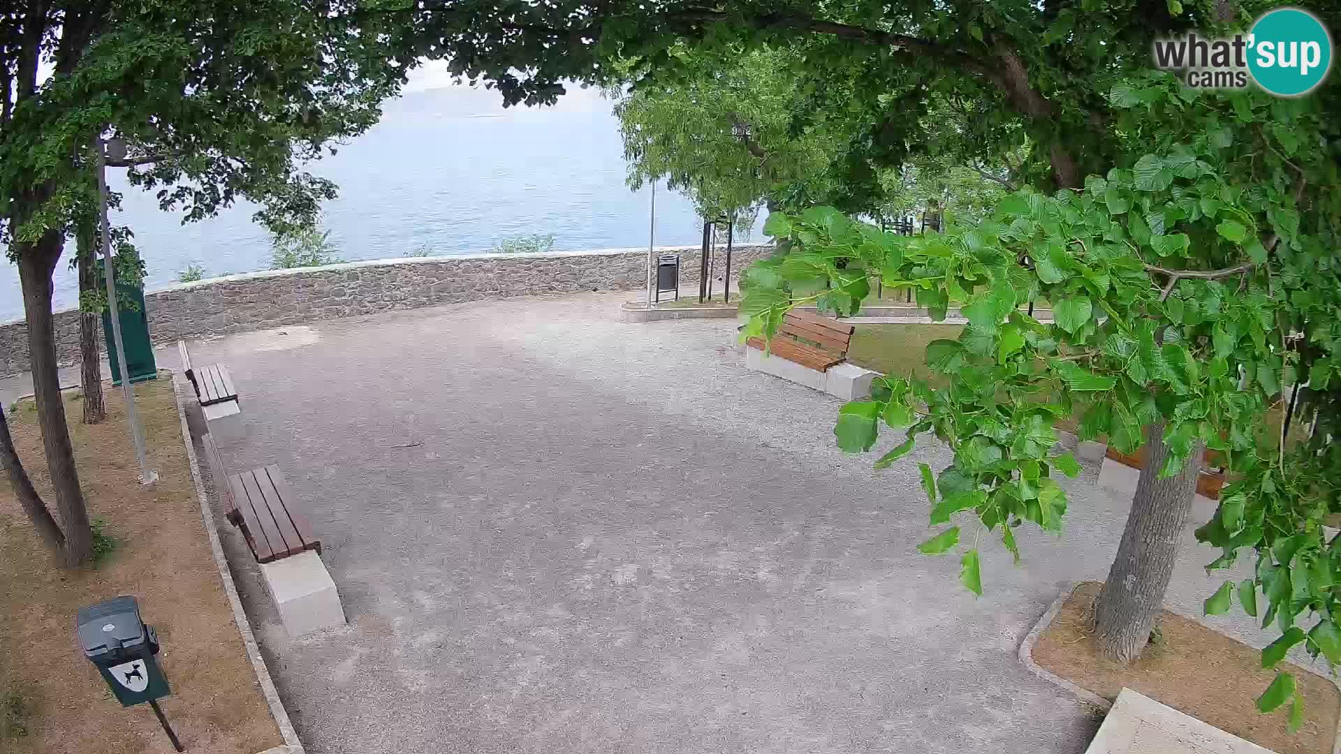 Webcam Senj en direct – Parc des Écrivains et canal du Velebit