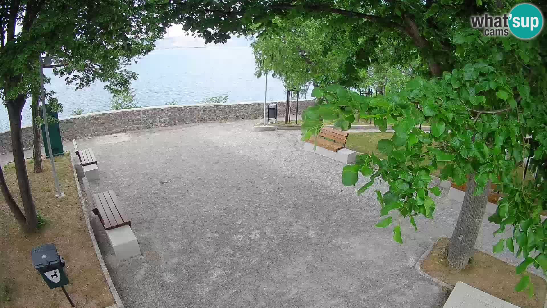 Kamera uživo Senj – Park književnika i Velebitski kanal