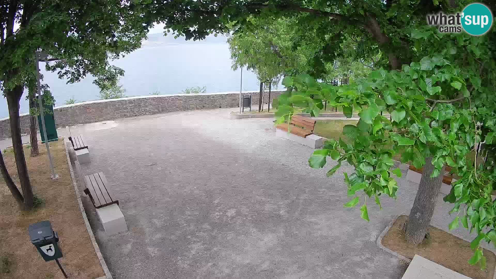 Webcam Senj en direct – Parc des Écrivains et canal du Velebit