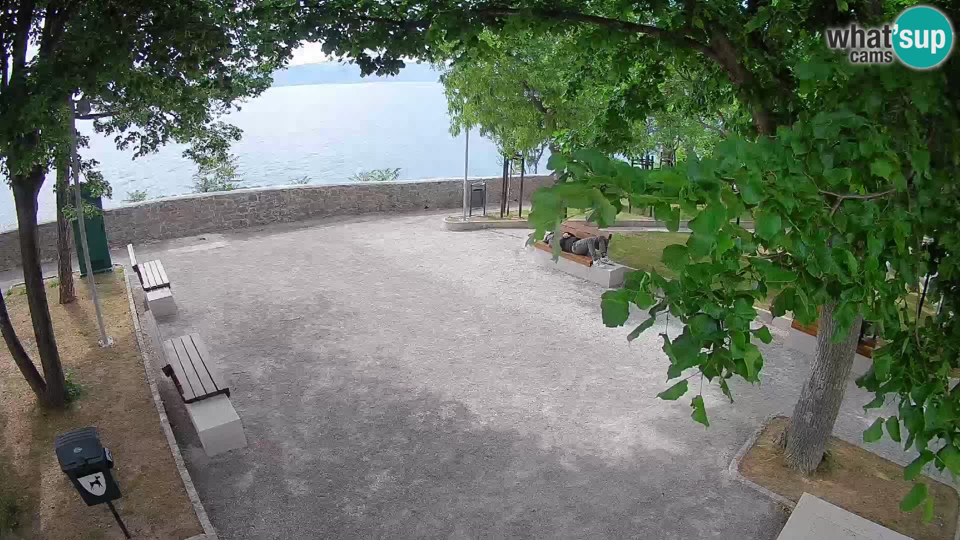 Webcam Senj en direct – Parc des Écrivains et canal du Velebit