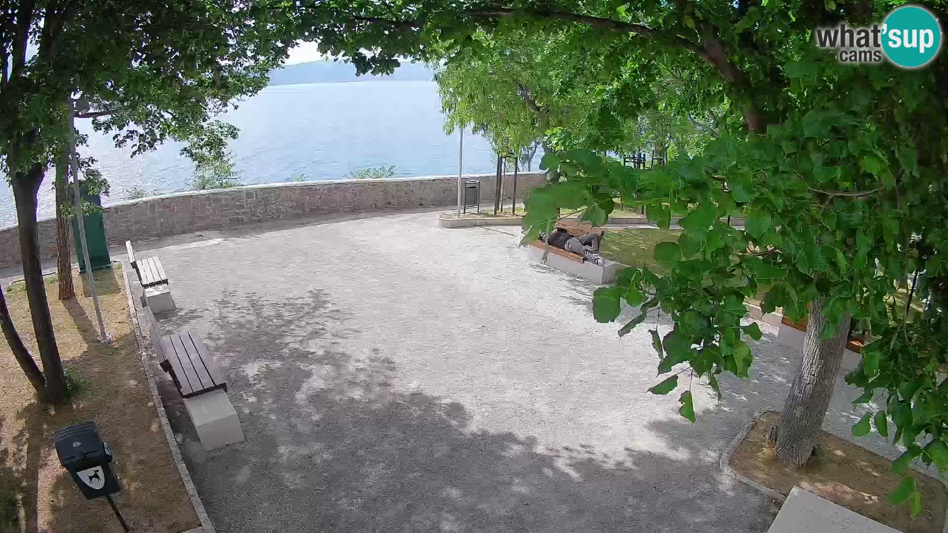 Webcam Senj en direct – Parc des Écrivains et canal du Velebit