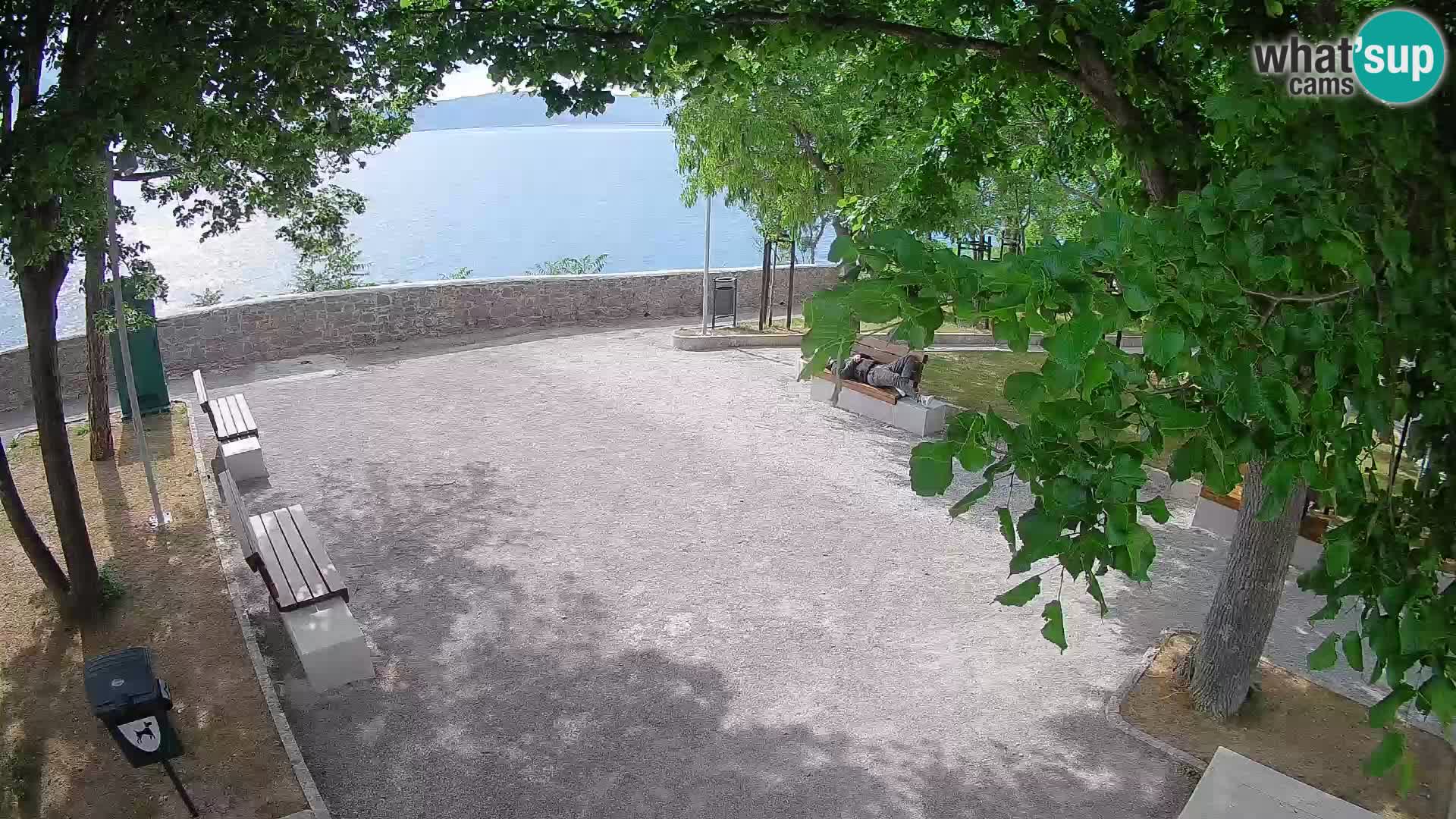 Webcam Senj en direct – Parc des Écrivains et canal du Velebit
