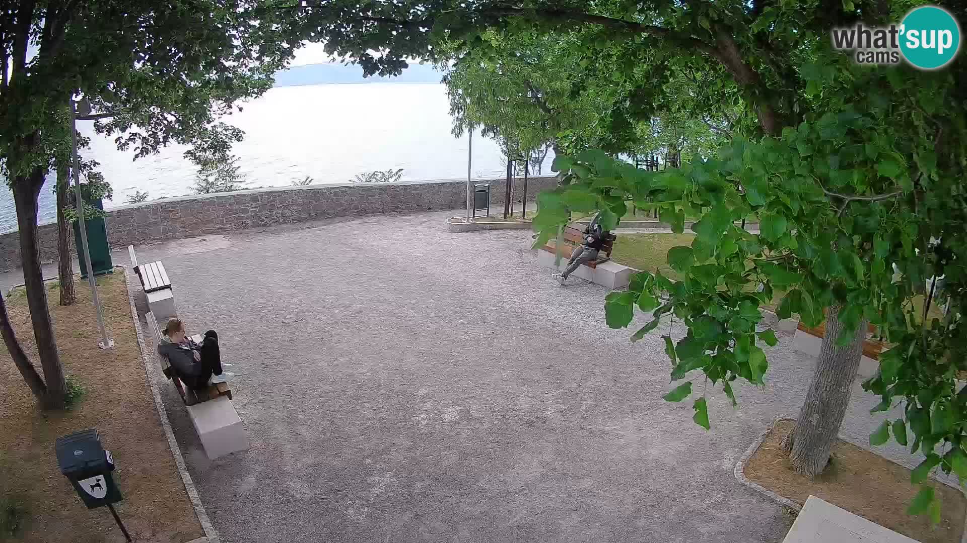 Spletna kamera Senj v živo – Park pisateljev in Velebitski kanal