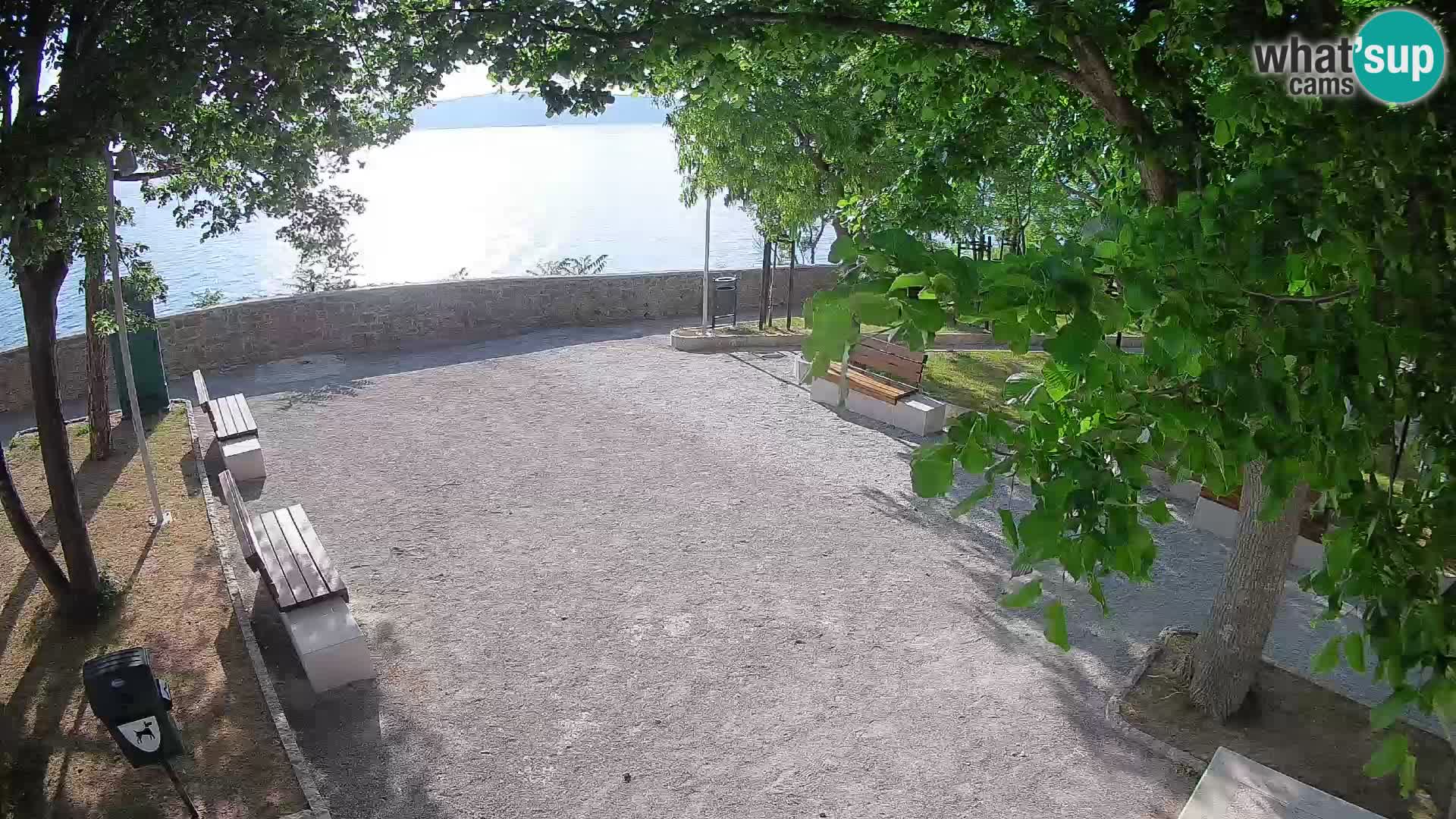 Webcam Senj en direct – Parc des Écrivains et canal du Velebit