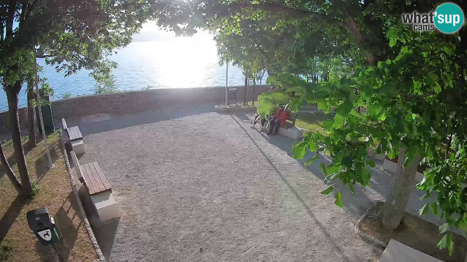 Webcam Senj en direct – Parc des Écrivains et canal du Velebit