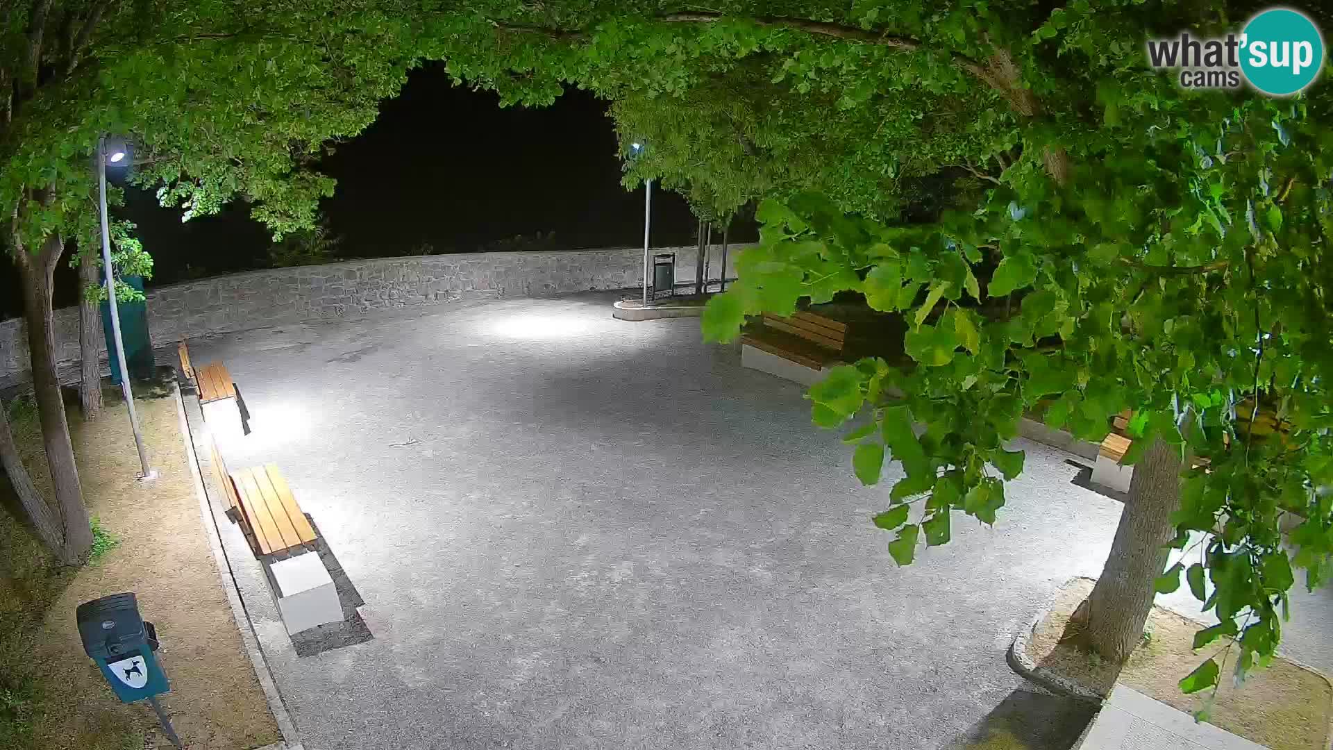 Kamera uživo Senj – Park književnika i Velebitski kanal