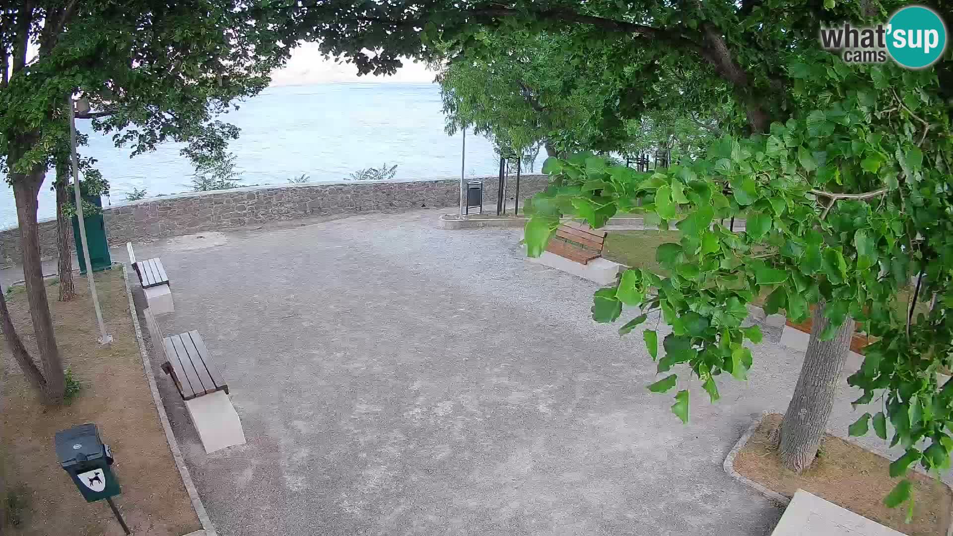 Kamera uživo Senj – Park književnika i Velebitski kanal