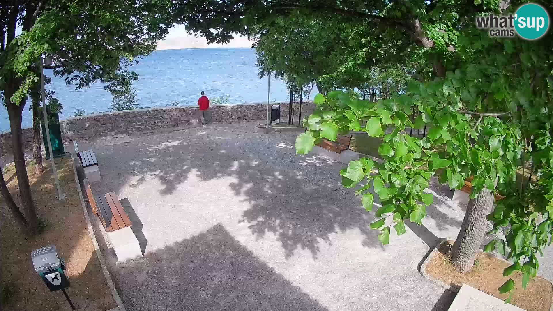 Spletna kamera Senj v živo – Park pisateljev in Velebitski kanal