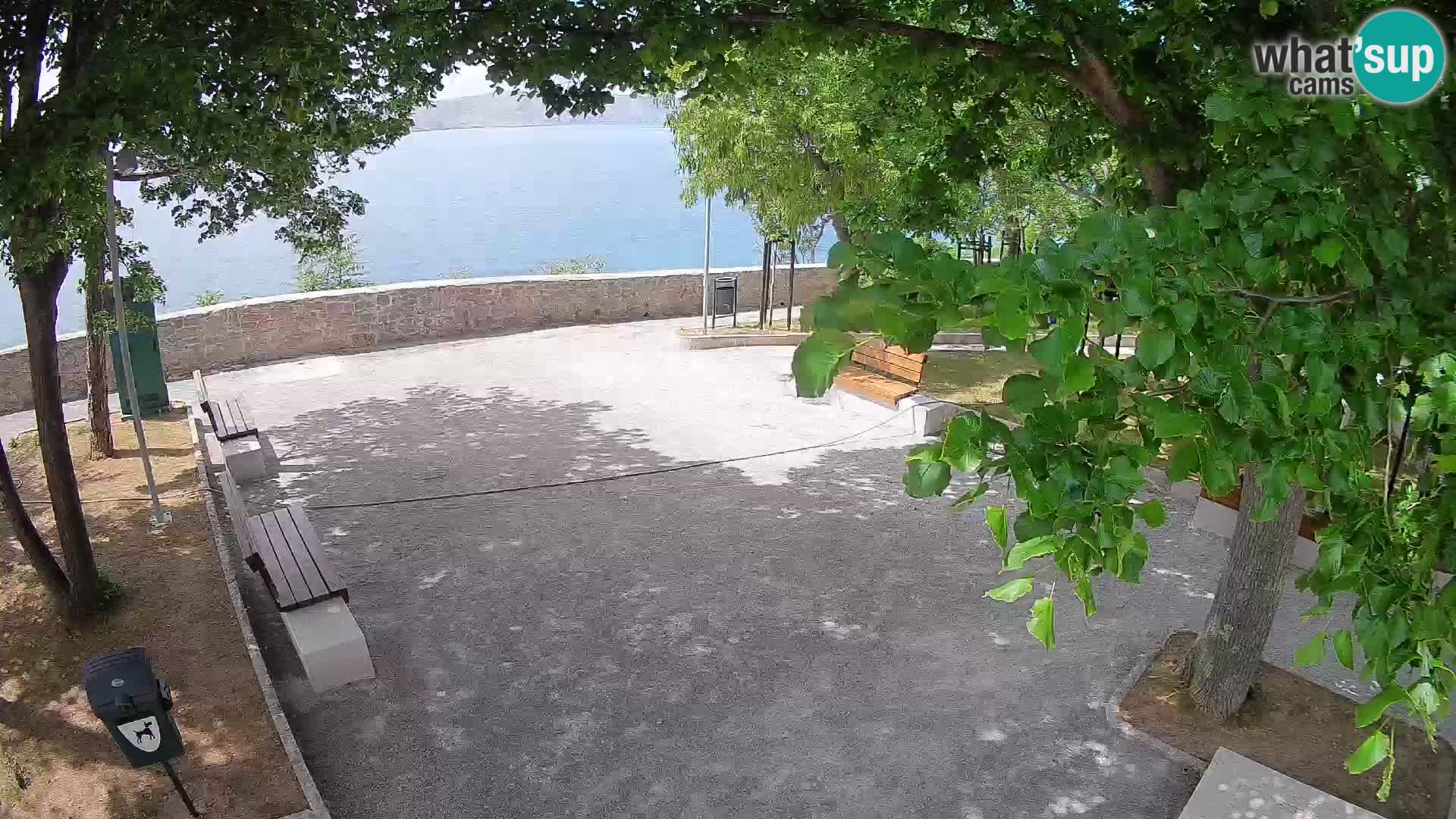 Kamera uživo Senj – Park književnika i Velebitski kanal