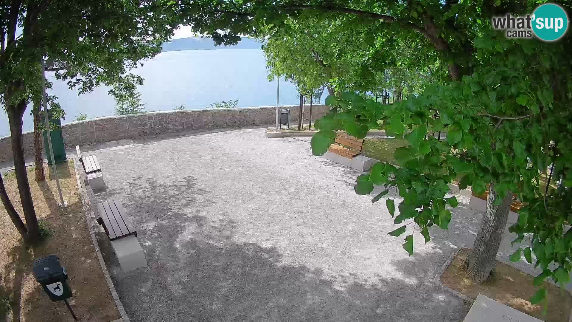 Webcam Senj en direct – Parc des Écrivains et canal du Velebit