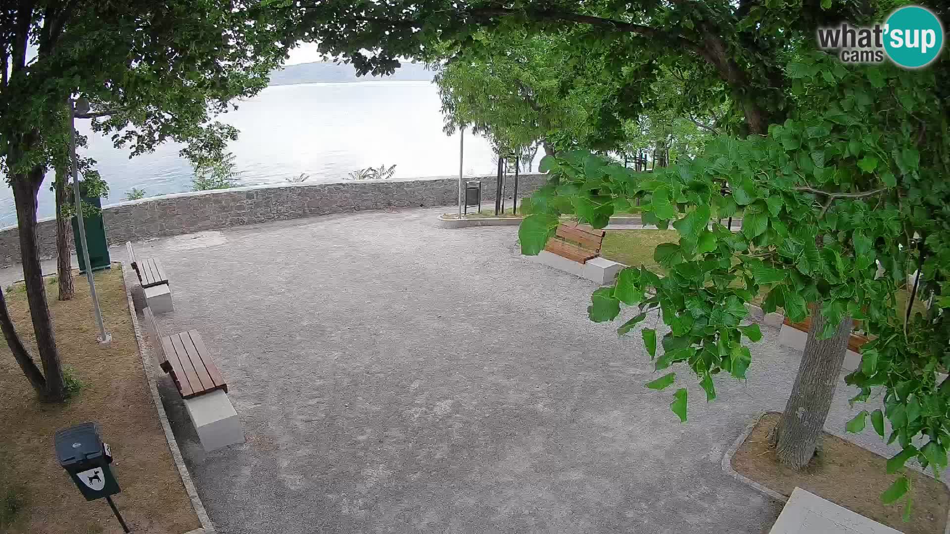 Webcam Senj en direct – Parc des Écrivains et canal du Velebit