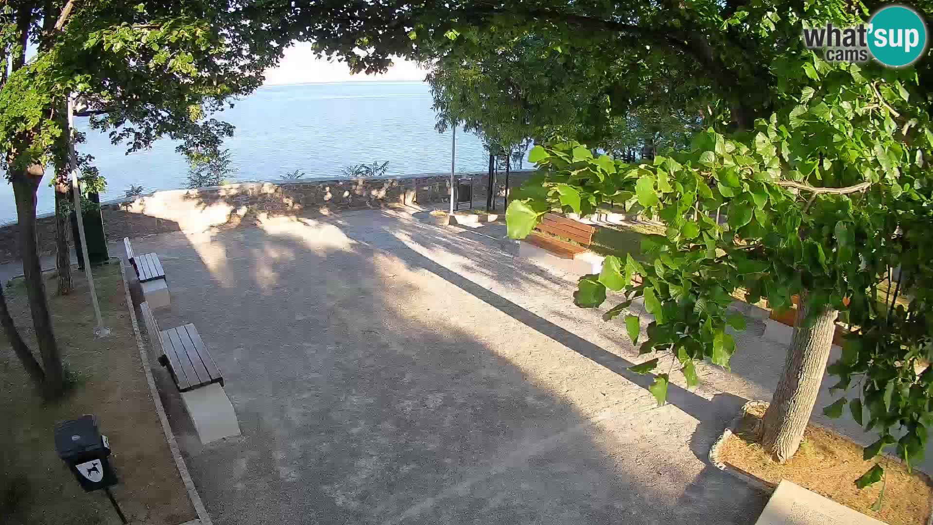 Webcam Senj en direct – Parc des Écrivains et canal du Velebit