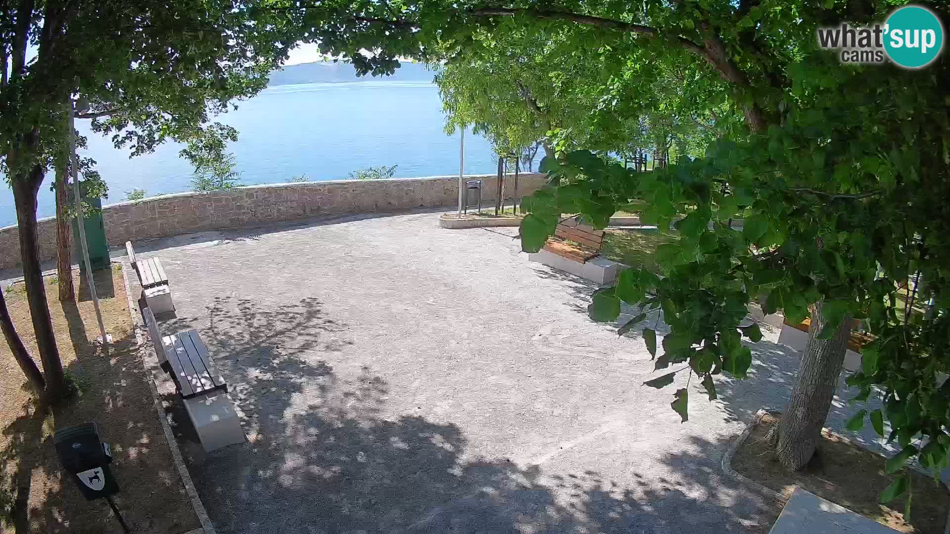 Kamera uživo Senj – Park književnika i Velebitski kanal