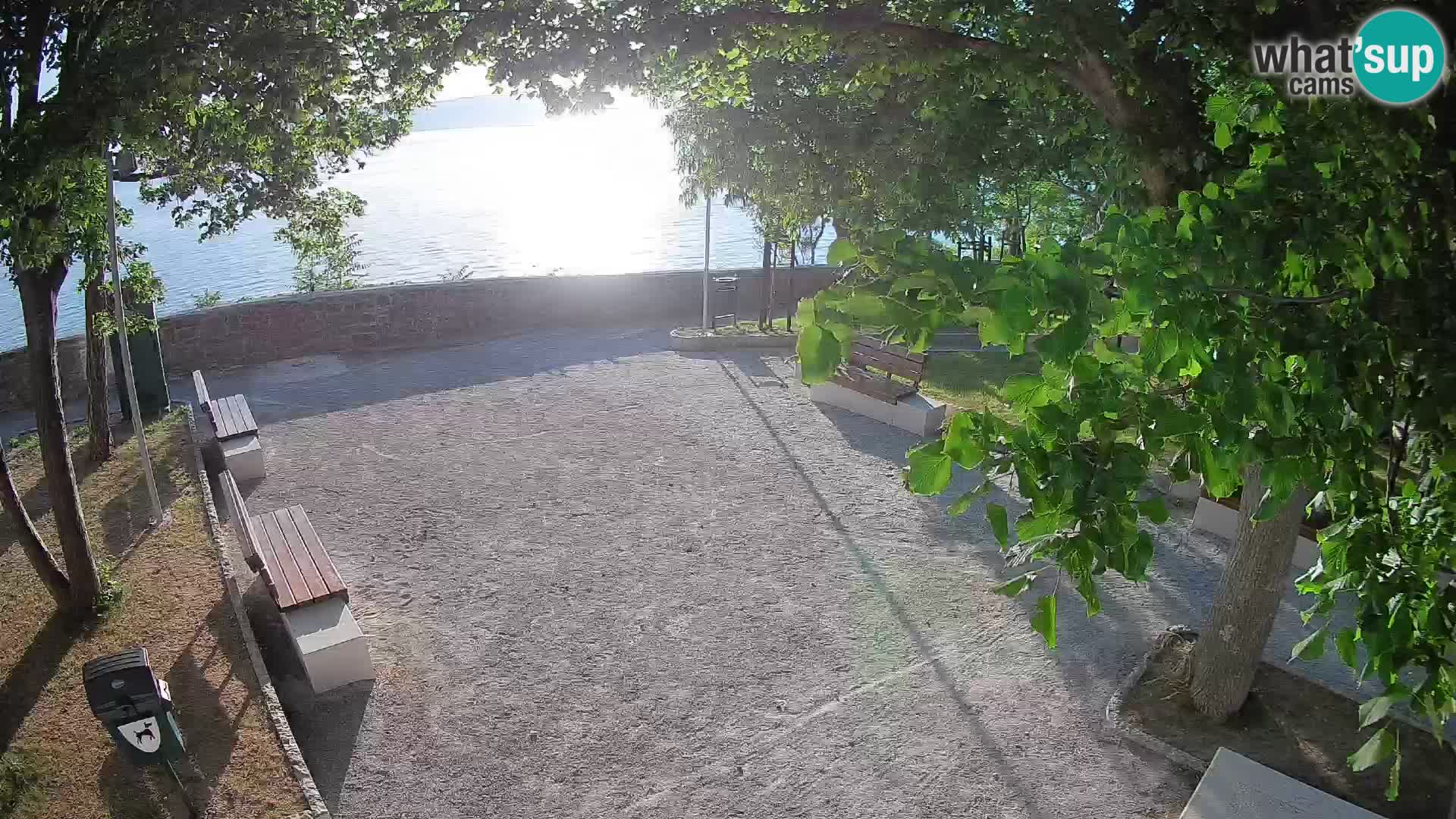Kamera uživo Senj – Park književnika i Velebitski kanal
