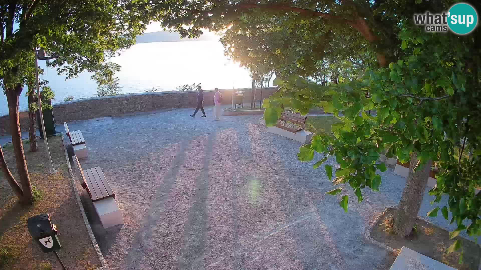 Webcam Senj en direct – Parc des Écrivains et canal du Velebit