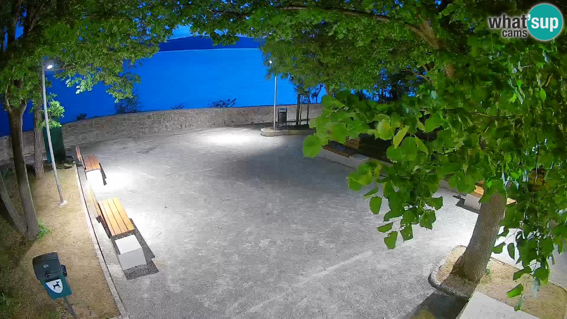 Webcam Senj en direct – Parc des Écrivains et canal du Velebit