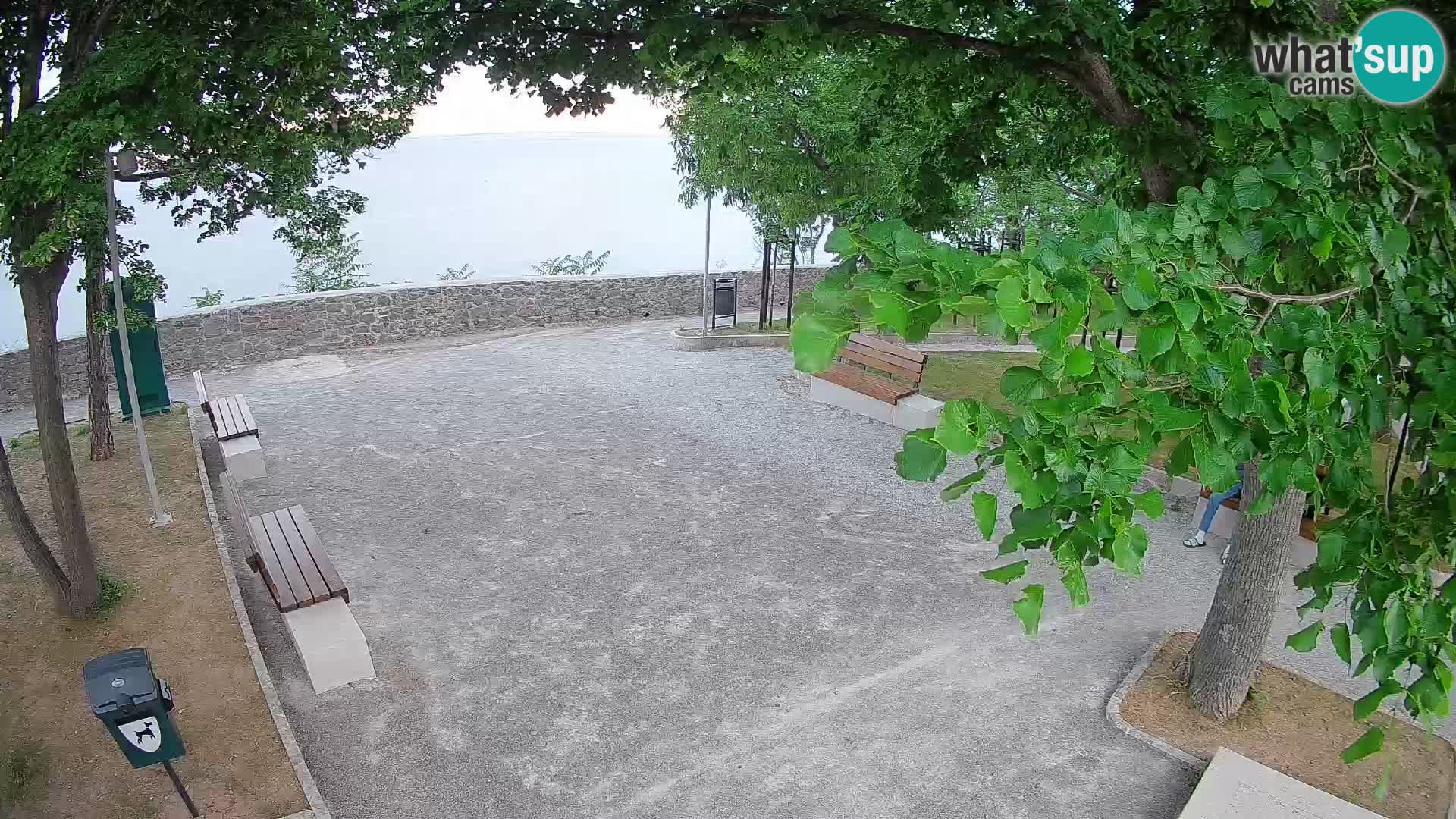 Webcam Senj en direct – Parc des Écrivains et canal du Velebit