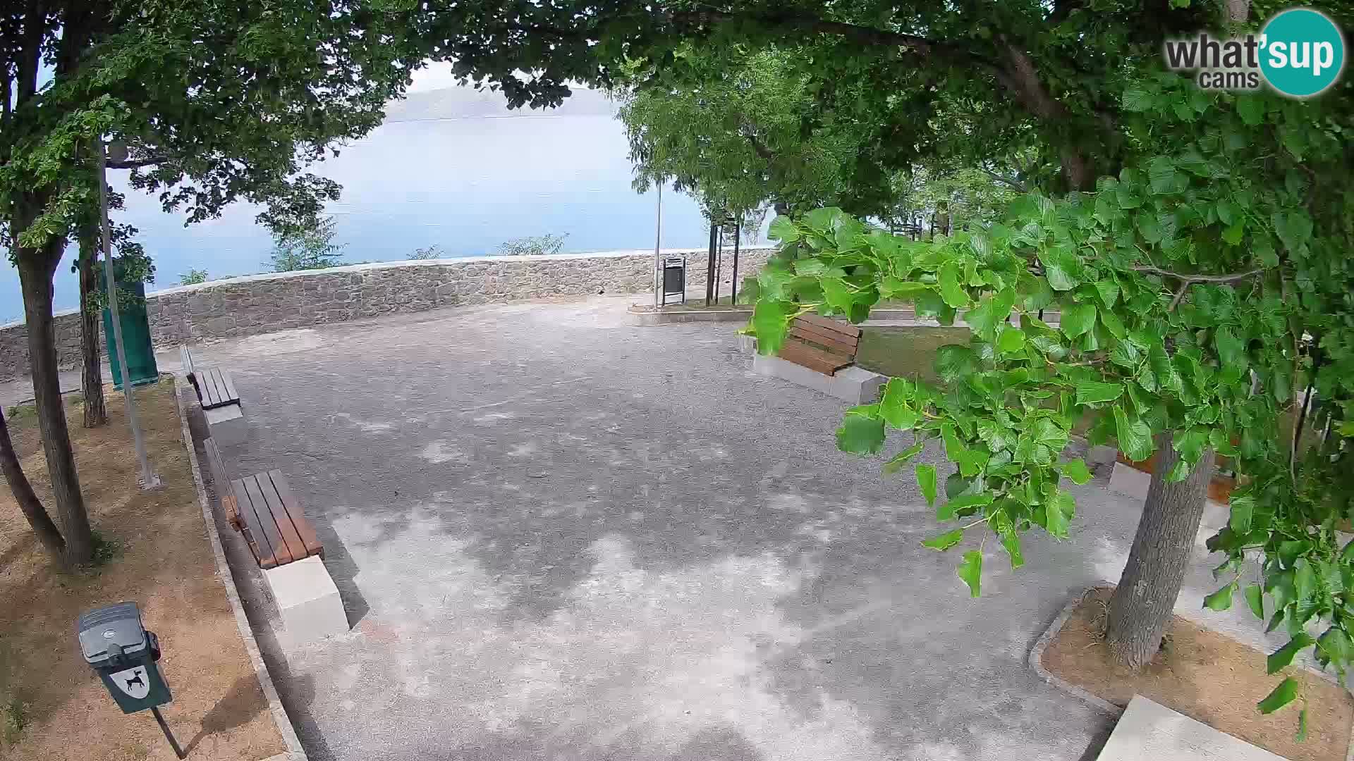 Webcam Senj en direct – Parc des Écrivains et canal du Velebit