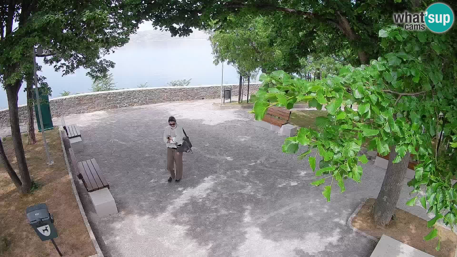 Webcam Senj en direct – Parc des Écrivains et canal du Velebit