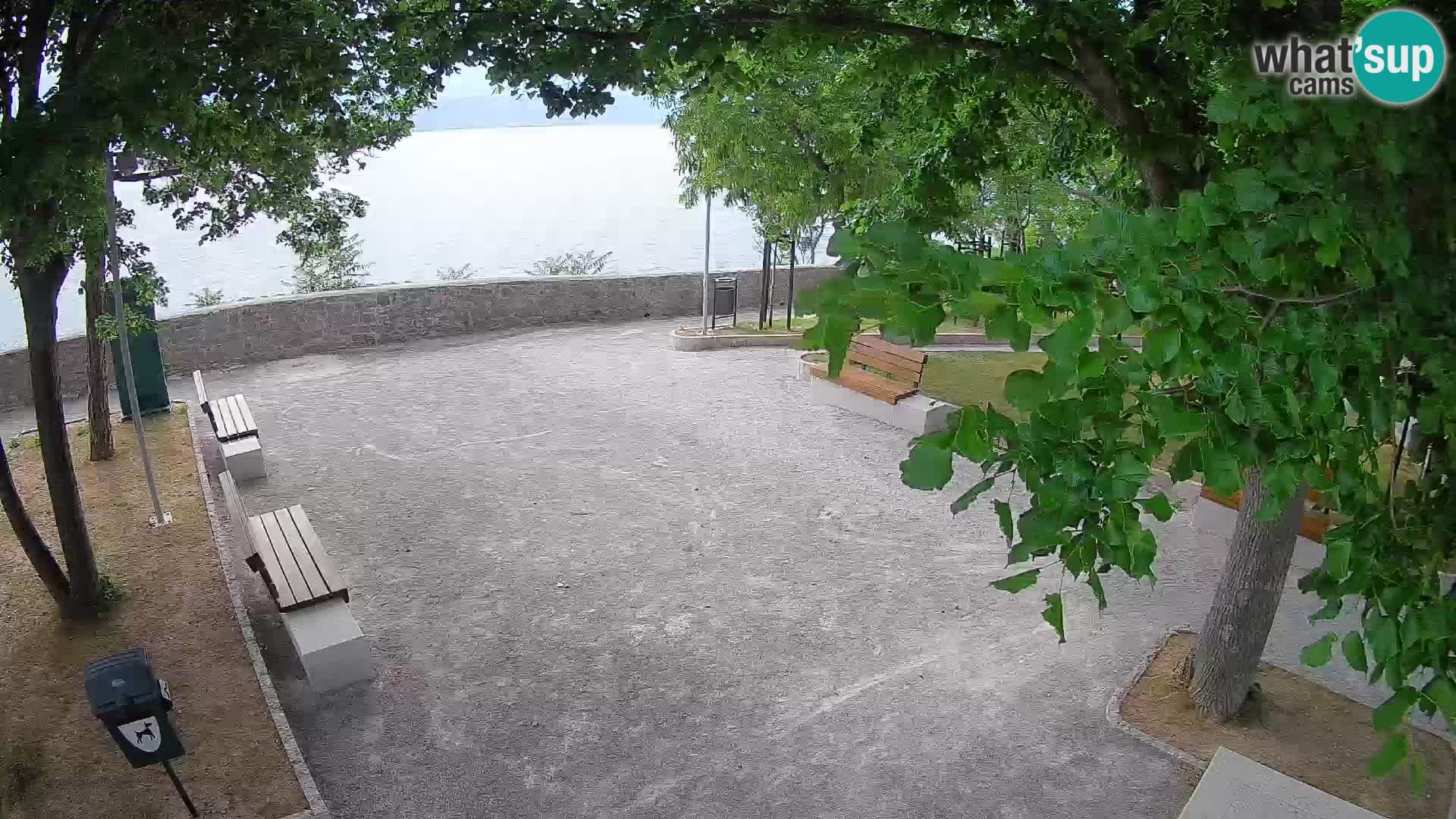 Kamera uživo Senj – Park književnika i Velebitski kanal