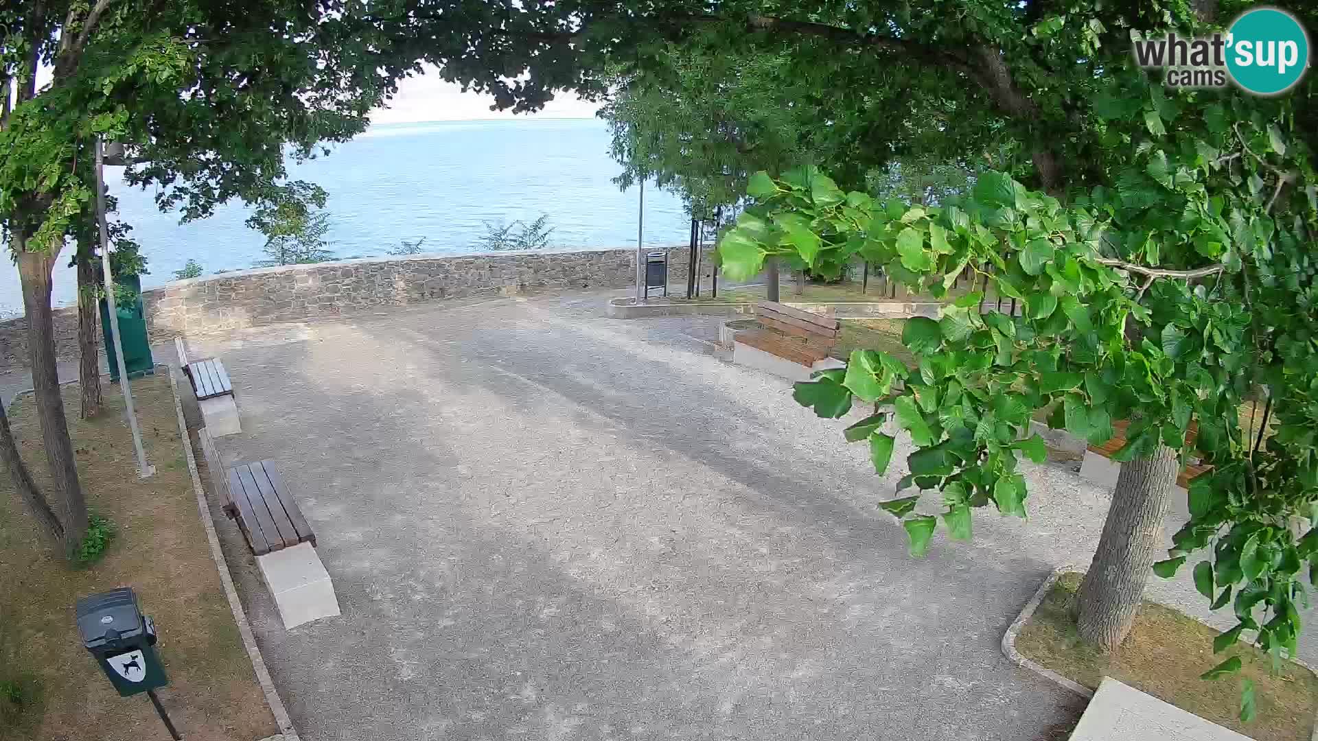 Webcam Senj en direct – Parc des Écrivains et canal du Velebit