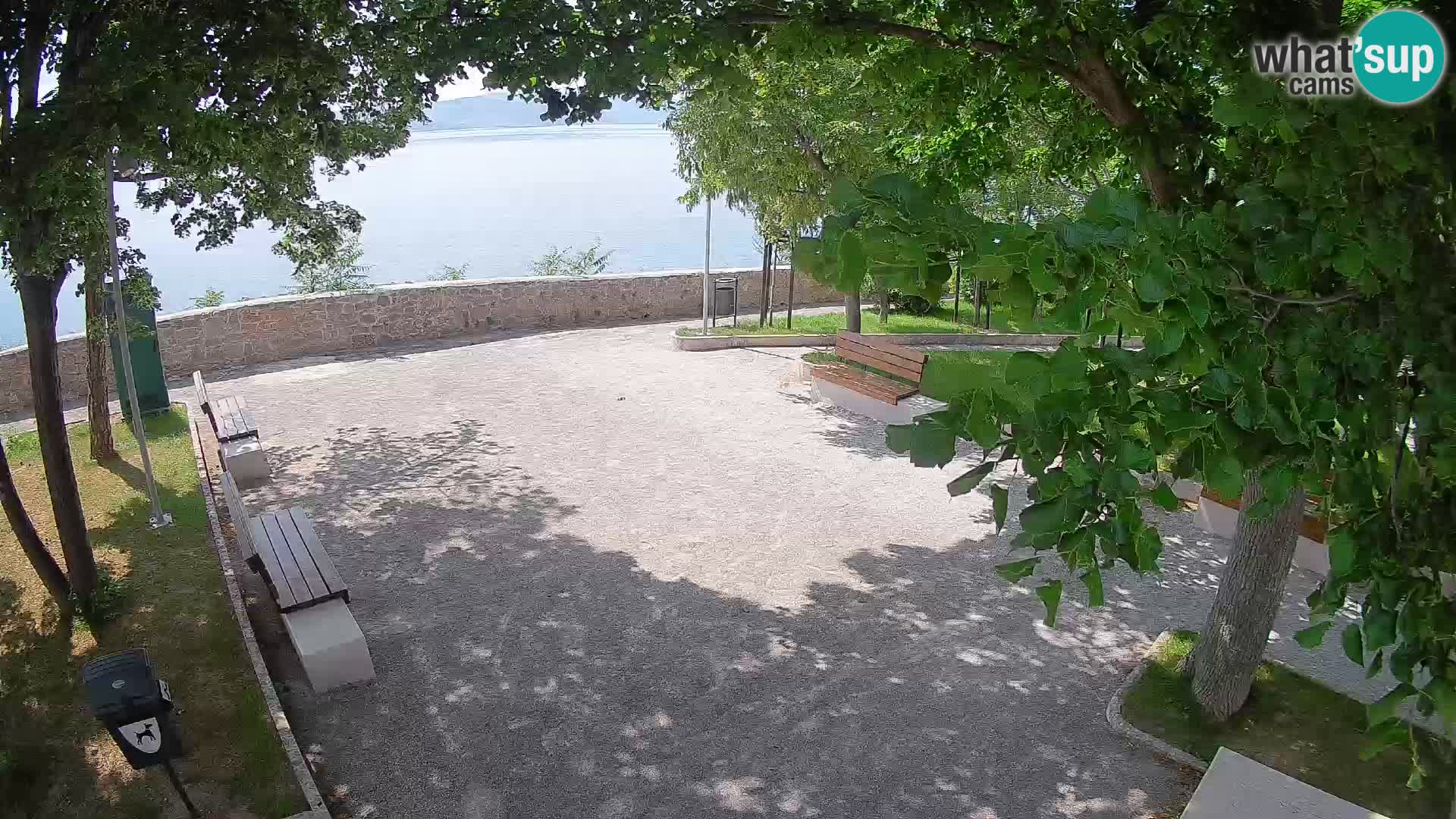 Webcam Senj en direct – Parc des Écrivains et canal du Velebit