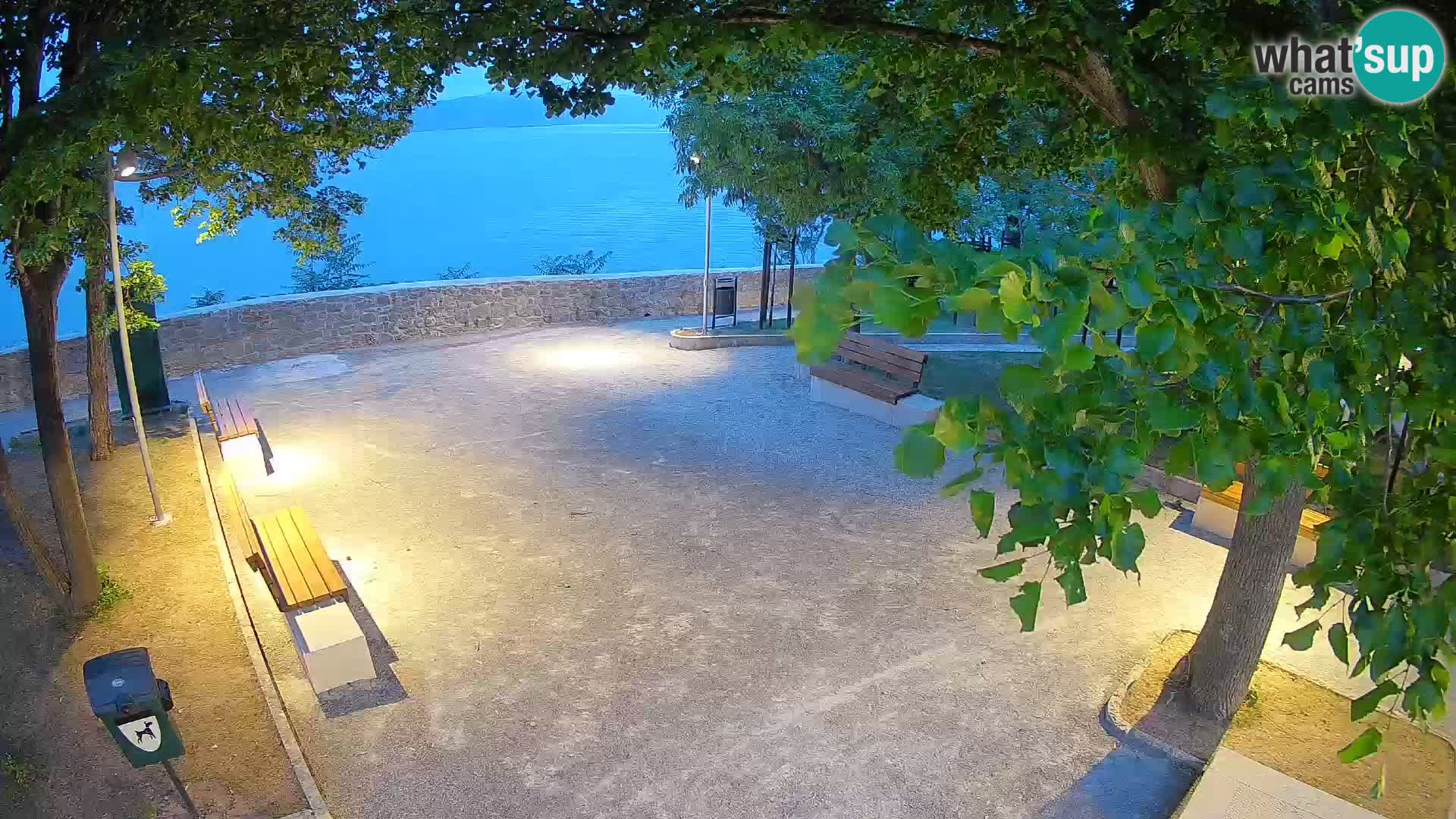 Webcam Senj en direct – Parc des Écrivains et canal du Velebit